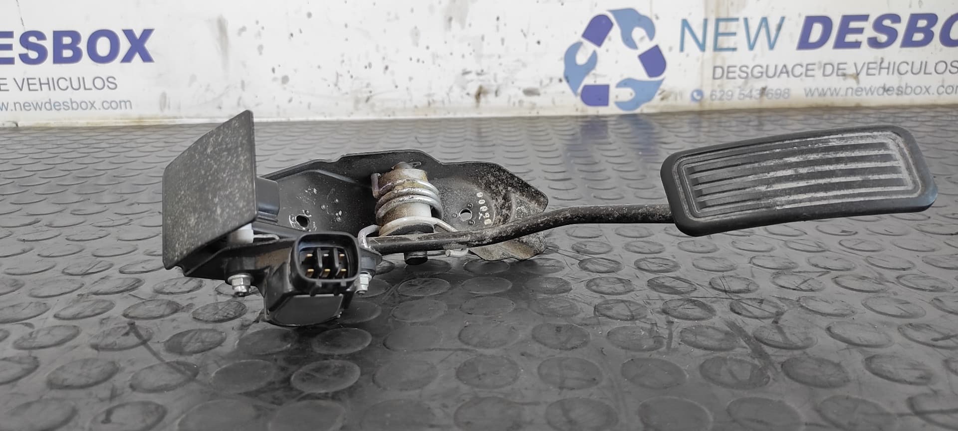 Recambio de POTENCIOMETRO PEDAL para TOYOTA COROLLA VERSO (R1) 2.0 Turbodiesel CAT 1CDFTV referencia OEM IAM 7811135030   - NEGRO