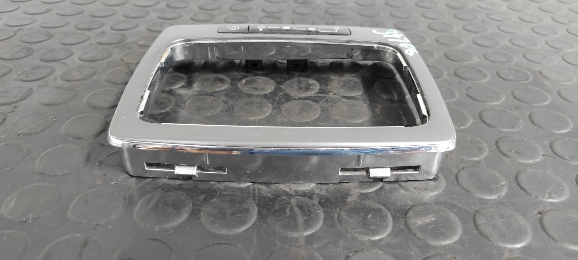 Recambio de GUARNECIDOS PALANCA CAMBIO para MERCEDES-BENZ CLASE C (W204) BERLINA 2.2 CDI CAT OM646811 referencia OEM IAM A2042670288   - BLANCO 9