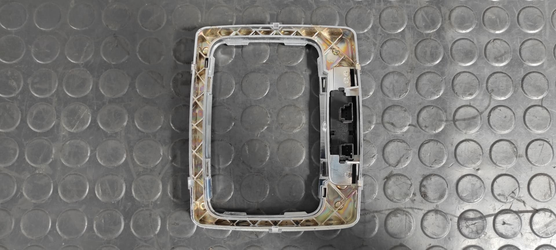 Recambio de GUARNECIDOS PALANCA CAMBIO para MERCEDES-BENZ CLASE C (W204) BERLINA 2.2 CDI CAT OM646811 referencia OEM IAM A2042670288   - BLANCO 10