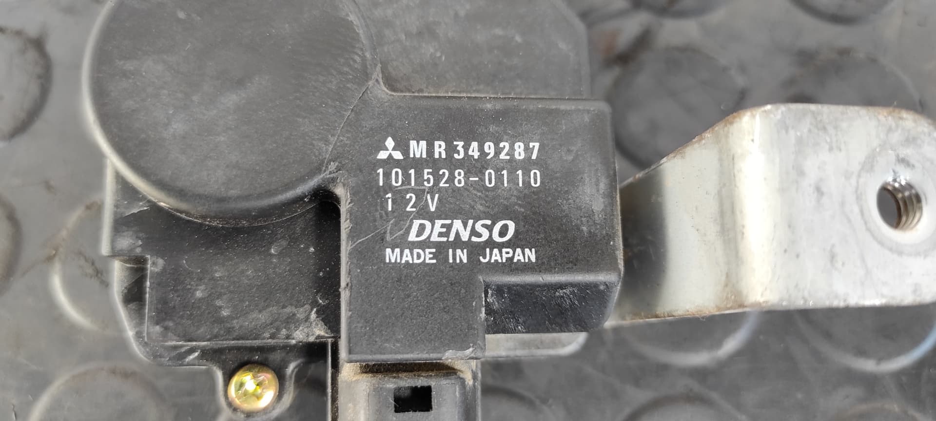 Recambio de CERRADURA PUERTA TRASERA IZQUIERDA para MITSUBISHI MONTERO (V60/V70) 3.2 DI-D Avance (5-ptas.) 4M41 referencia OEM IAM MR349287   - GRIS 2