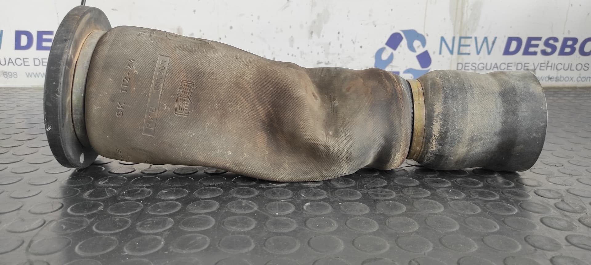 Recambio de AMORTIGUADOR TRASERO para LAND ROVER DISCOVERY (LT) 2.5 Turbodiesel 10DP referencia OEM IAM RKB101200   - VERDE