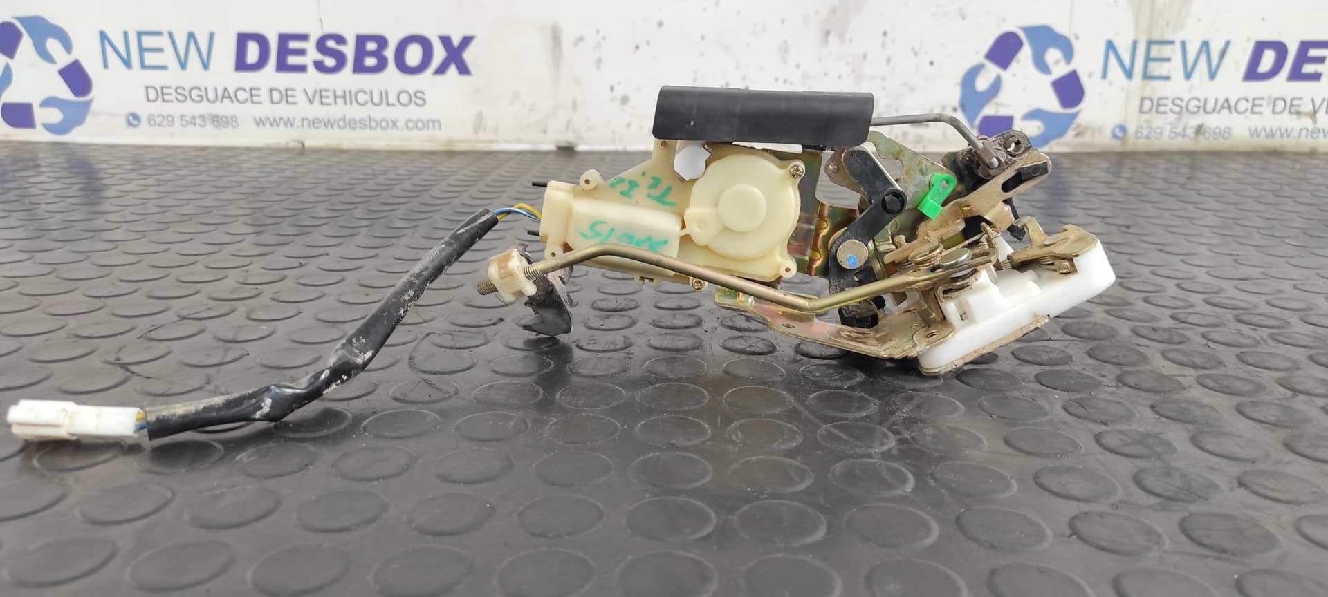 Recambio de CERRADURA PUERTA TRASERA IZQUIERDA para FORD RANGER (ER) 2.5 12V TD CAT WLT referencia OEM IAM    - VERDE