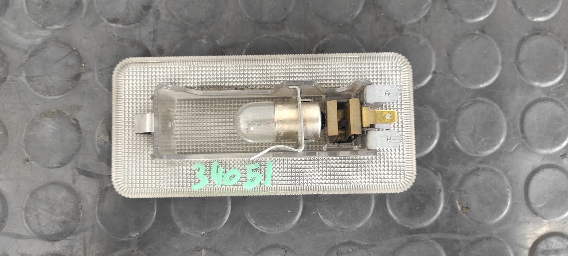 Recambio de LUZ INTERIOR para FORD TRANSIT CAJA ABIERTA '06 FT 330 K   Cabina simple, corta H9FB referencia OEM IAM YC151377680   - BLANCO 3