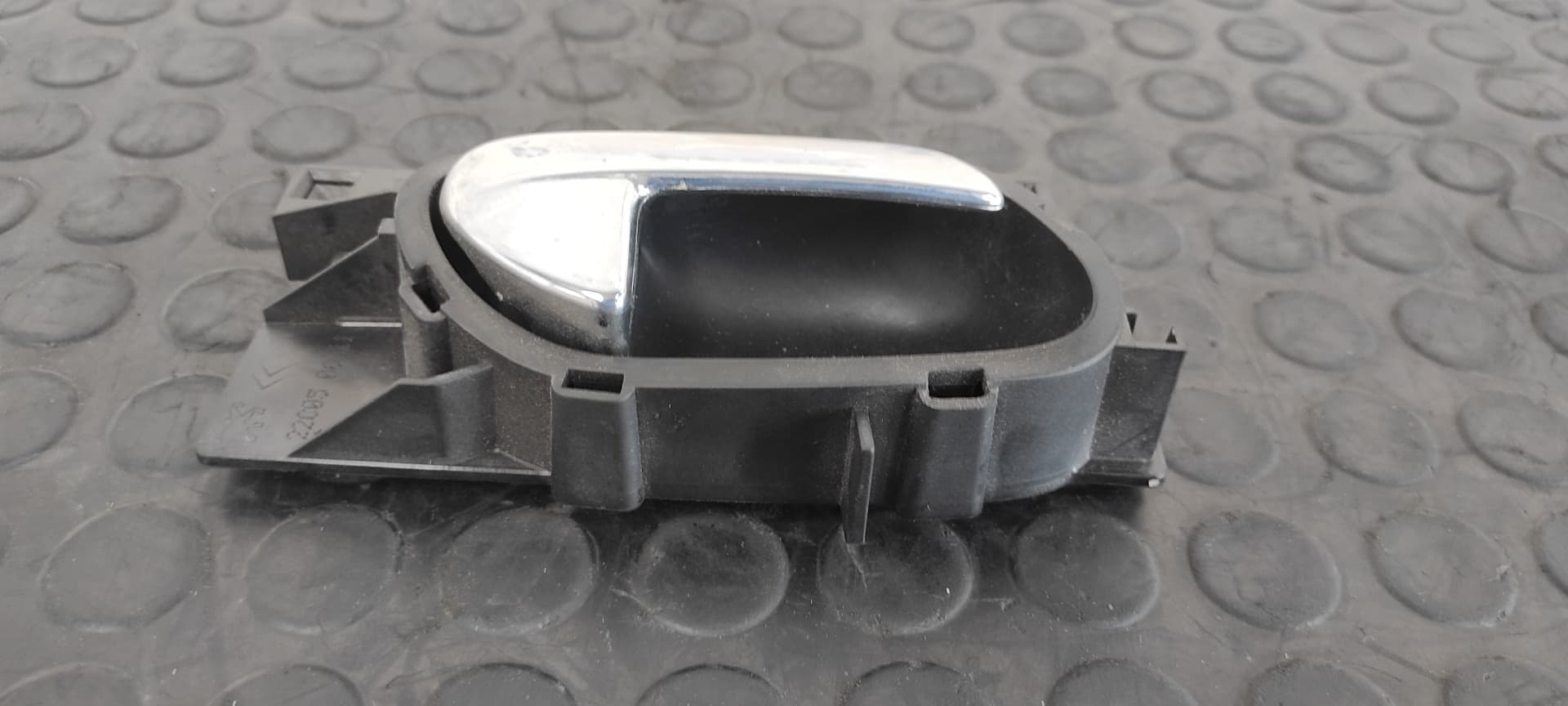 Recambio de MANETA INTERIOR DELANTERA DERECHA para CITROEN C4 BERLINA Exclusive RHR referencia OEM IAM 96435310VD   - NEGRO 6