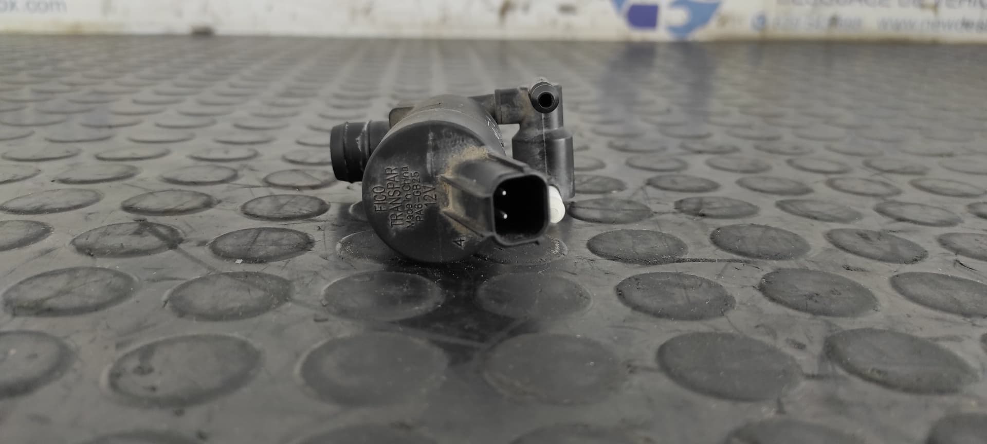 Recambio de BOMBA LIMPIA para FORD KUGA (CBS) Titanium S TXDA referencia OEM IAM 1S7117K624FE   - BLANCO 4