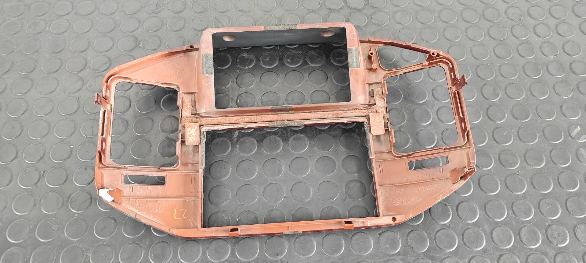 Recambio de MOLDURA para MITSUBISHI MONTERO (V60/V70) 3.2 DI-D Avance (5-ptas.) 4M41 referencia OEM IAM MR456373   - GRIS 2