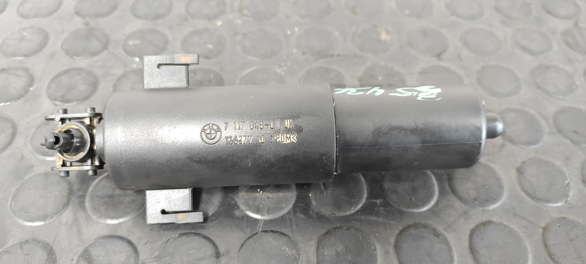 Recambio de LAVAFAROS IZQUIERDO  para BMW SERIE 3 BERLINA (E90) 320d 204D4 referencia OEM IAM 711784507   - NEGRO
