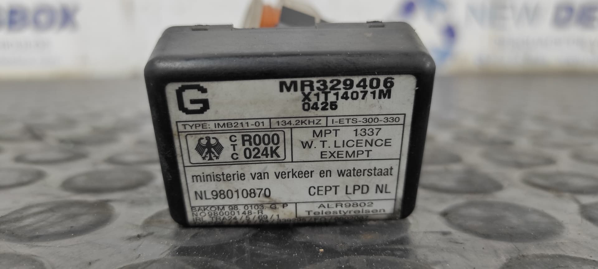 Recambio de CONMUTADOR DE ARRANQUE para MITSUBISHI MONTERO (V60/V70) 3.2 DI-D Avance (5-ptas.) 4M41 referencia OEM IAM MR535868   - GRIS 4
