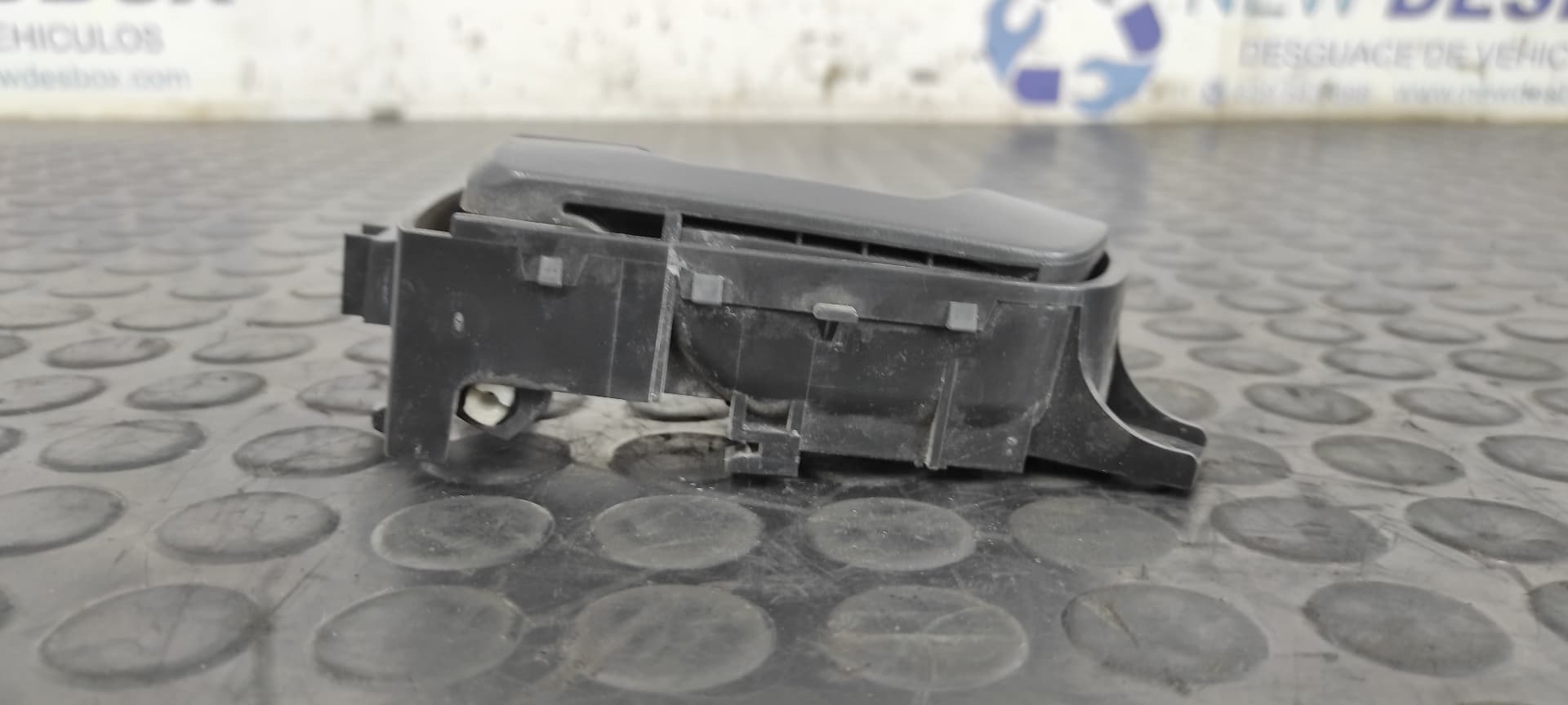 Recambio de MANETA INTERIOR DELANTERA IZQUIERDA para MITSUBISHI MONTERO (V60/V70) 3.2 DI-D Avance (5-ptas.) 4M41 referencia OEM IAM MR432271   - GRIS 5