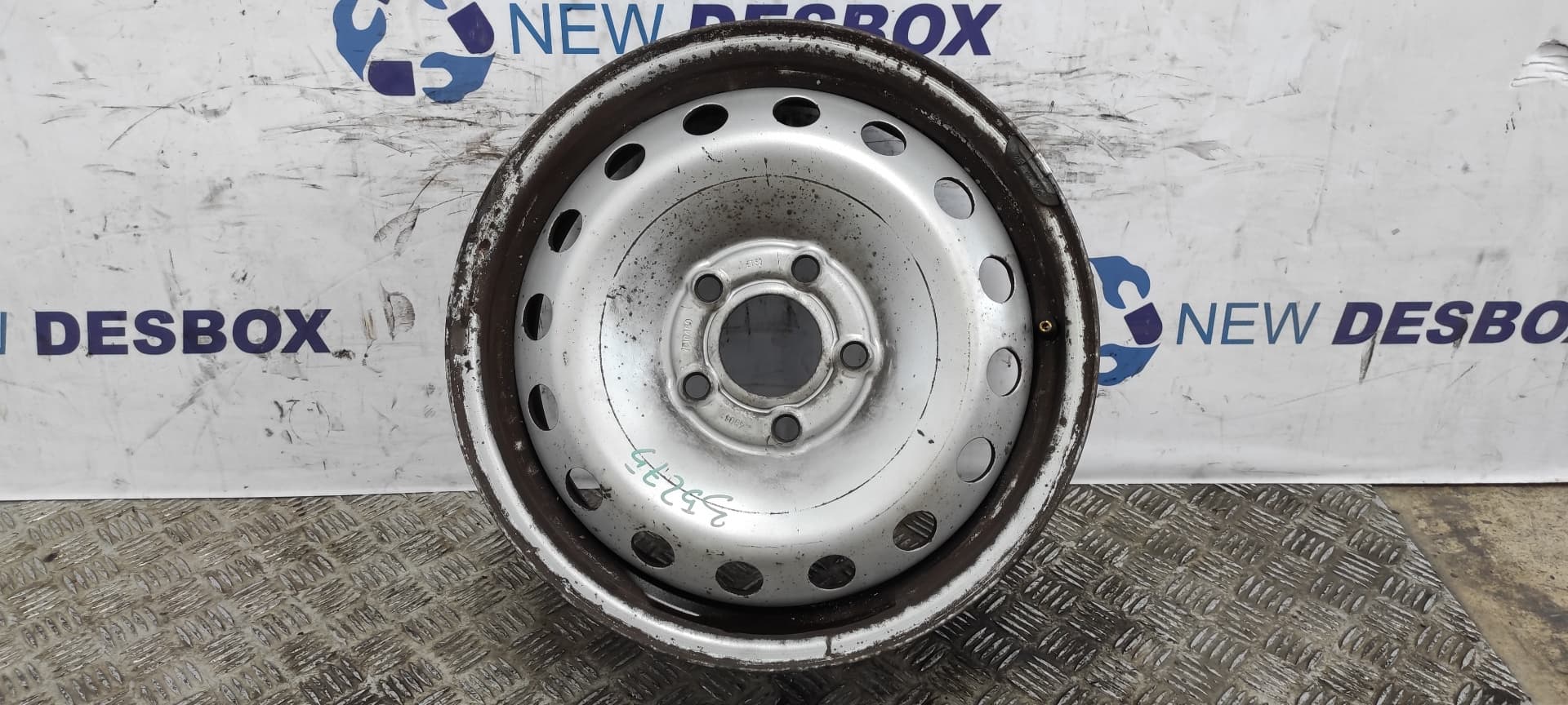Recambio de LLANTA para NISSAN PRIMASTAR (X83) Caja cerrada batalla corta 2,7t G9U730 referencia OEM IAM    - BLANCO