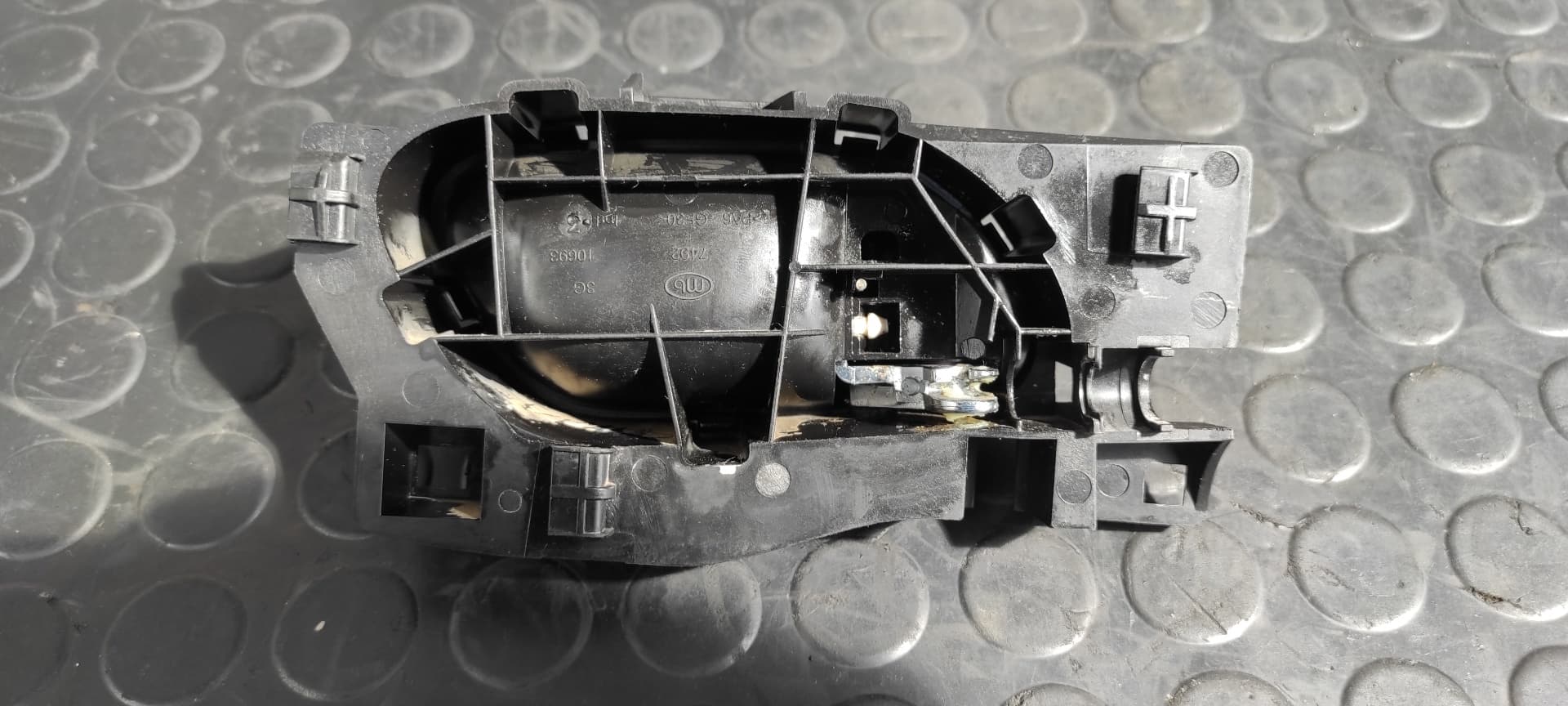 Recambio de MANETA INTERIOR DELANTERA IZQUIERDA para PEUGEOT 308 Confort 5FW referencia OEM IAM 9660525480   - GRIS 4