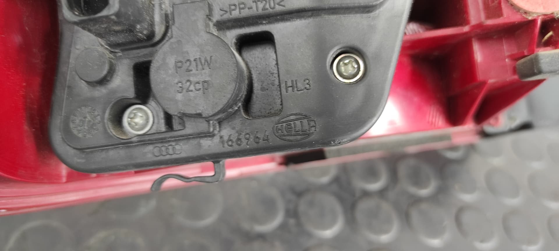 Recambio de PILOTO TRASERO DERECHO para AUDI A4 BER. (B8) Basis CAG referencia OEM IAM 8K5945096D   - NEGRO 4