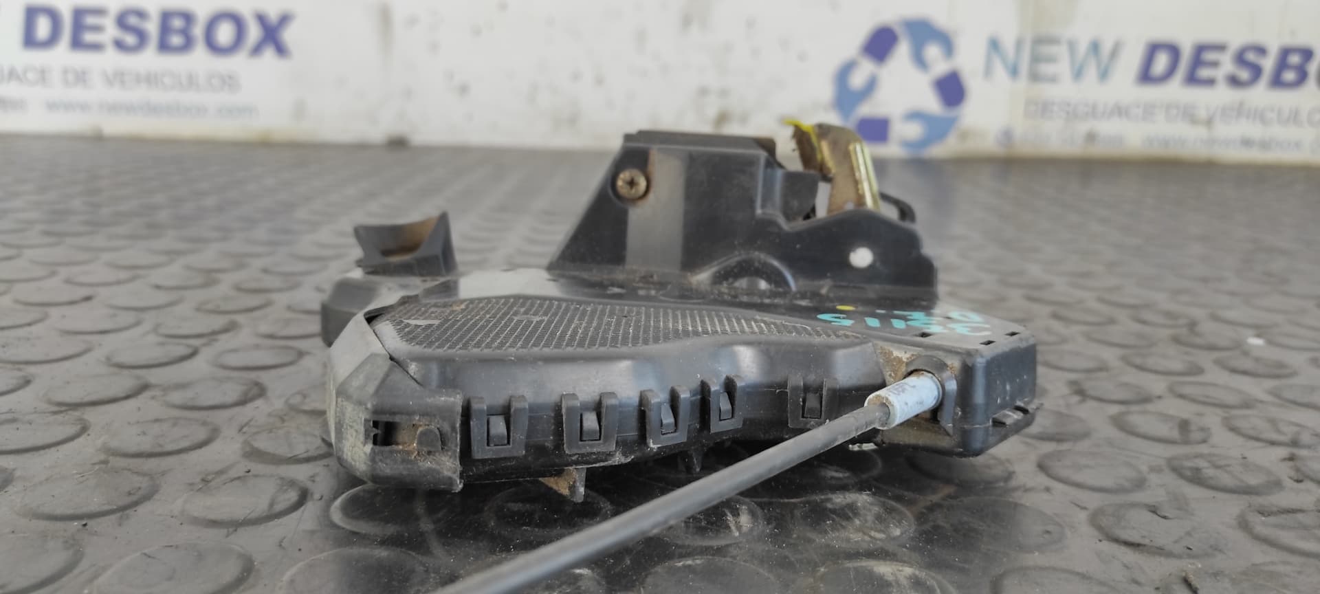 Recambio de CERRADURA PUERTA DELANTERA IZQUIERDA para TOYOTA COROLLA (E12) 2.0 D-4D Linea Luna Berlina 1CDFTV referencia OEM IAM 16 1904   - PLATA 3