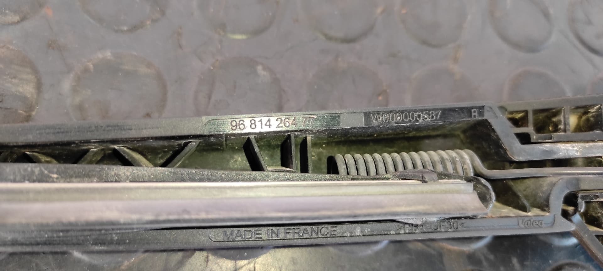 Recambio de BRAZO LIMPIA TRASERO para PEUGEOT 308 Confort 5FW referencia OEM IAM 9681426477   - GRIS 2