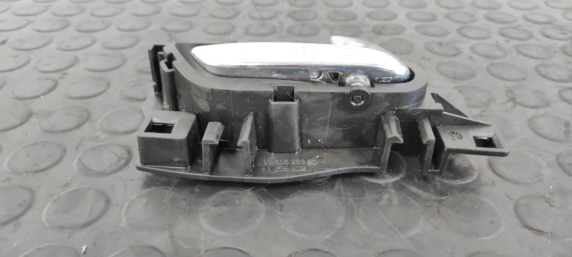 Recambio de MANETA INTERIOR TRASERA DERECHA para PEUGEOT 308 Confort 5FW referencia OEM IAM 9660525380   - GRIS 4