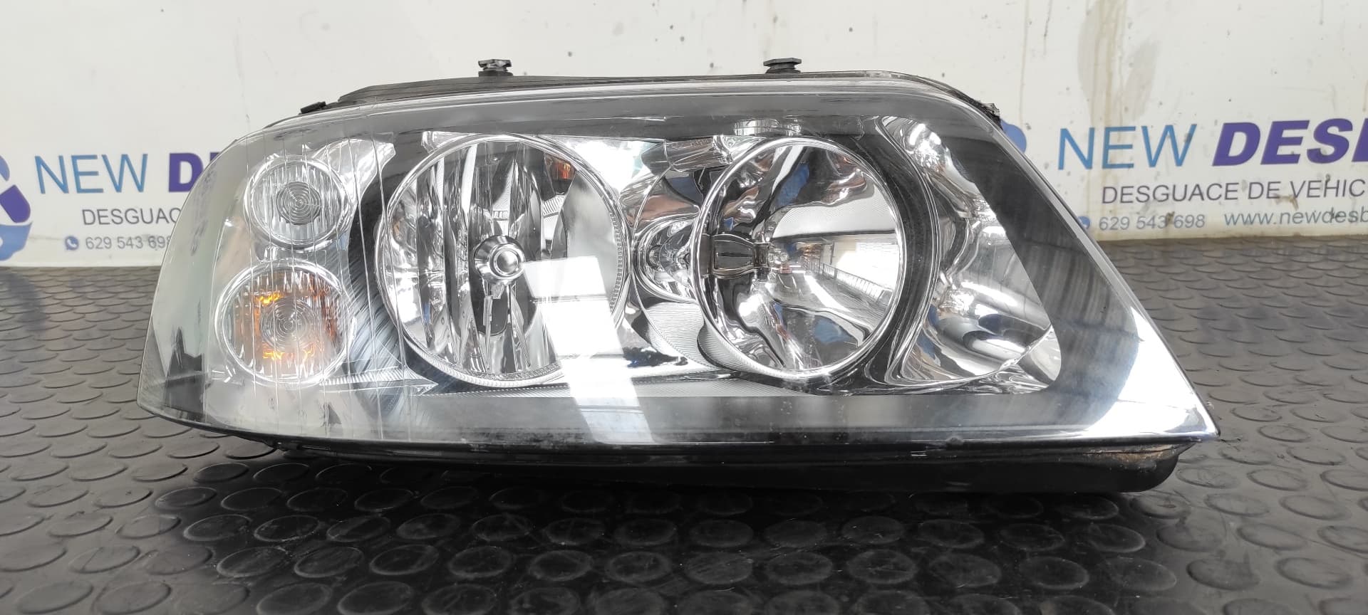 Recambio de FARO DERECHO para VOLKSWAGEN SHARAN (7M6/7M9) Advance AUY referencia OEM IAM 0301182212   - GRIS