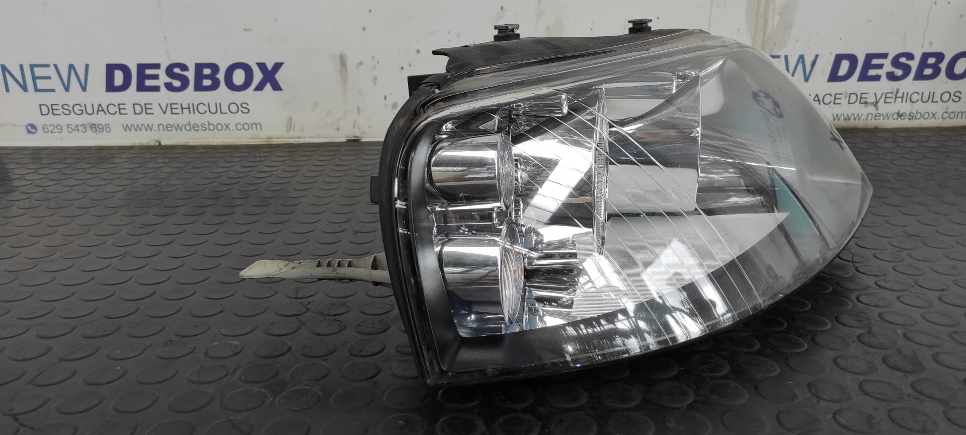 Recambio de FARO DERECHO para VOLKSWAGEN SHARAN (7M6/7M9) Advance AUY referencia OEM IAM 0301182212   - GRIS 3