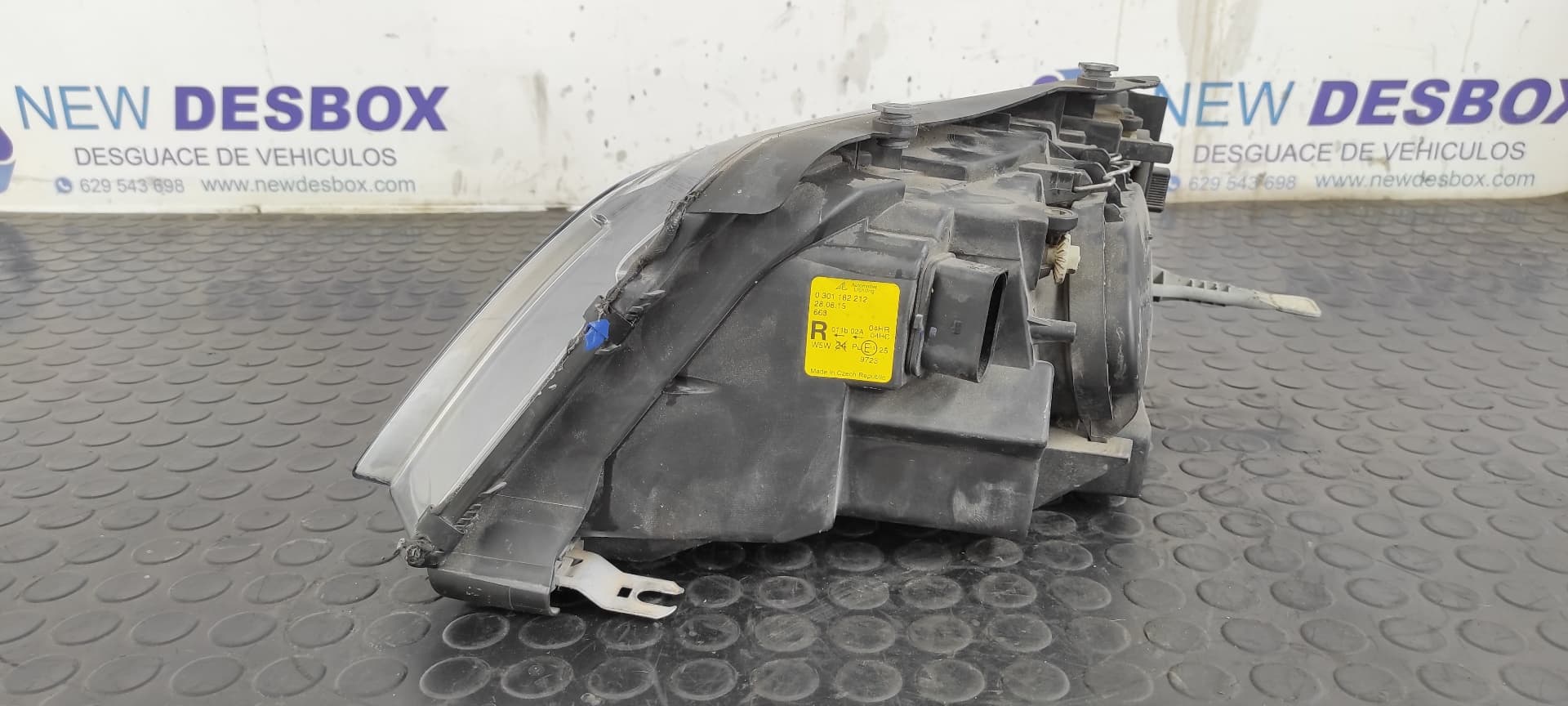 Recambio de FARO DERECHO para VOLKSWAGEN SHARAN (7M6/7M9) Advance AUY referencia OEM IAM 0301182212   - GRIS 2