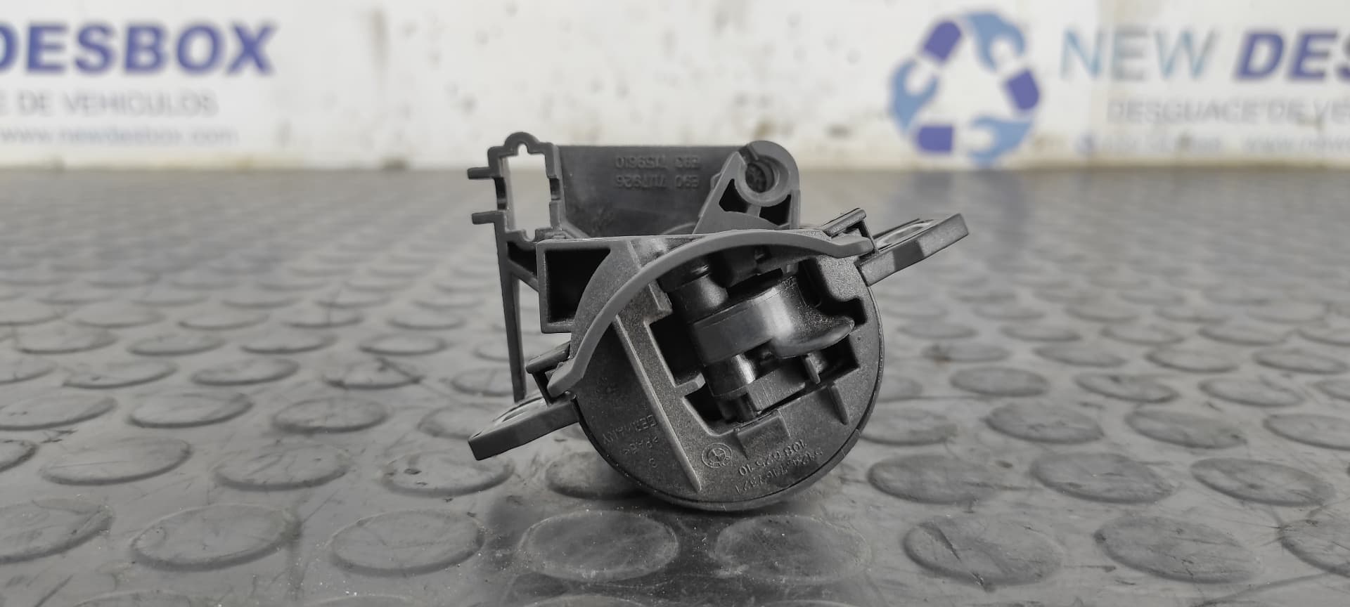 Recambio de BOMBIN PORTON TRASERO para BMW SERIE 3 BERLINA (E90) 320d 204D4 referencia OEM IAM 51247167321   - NEGRO 8