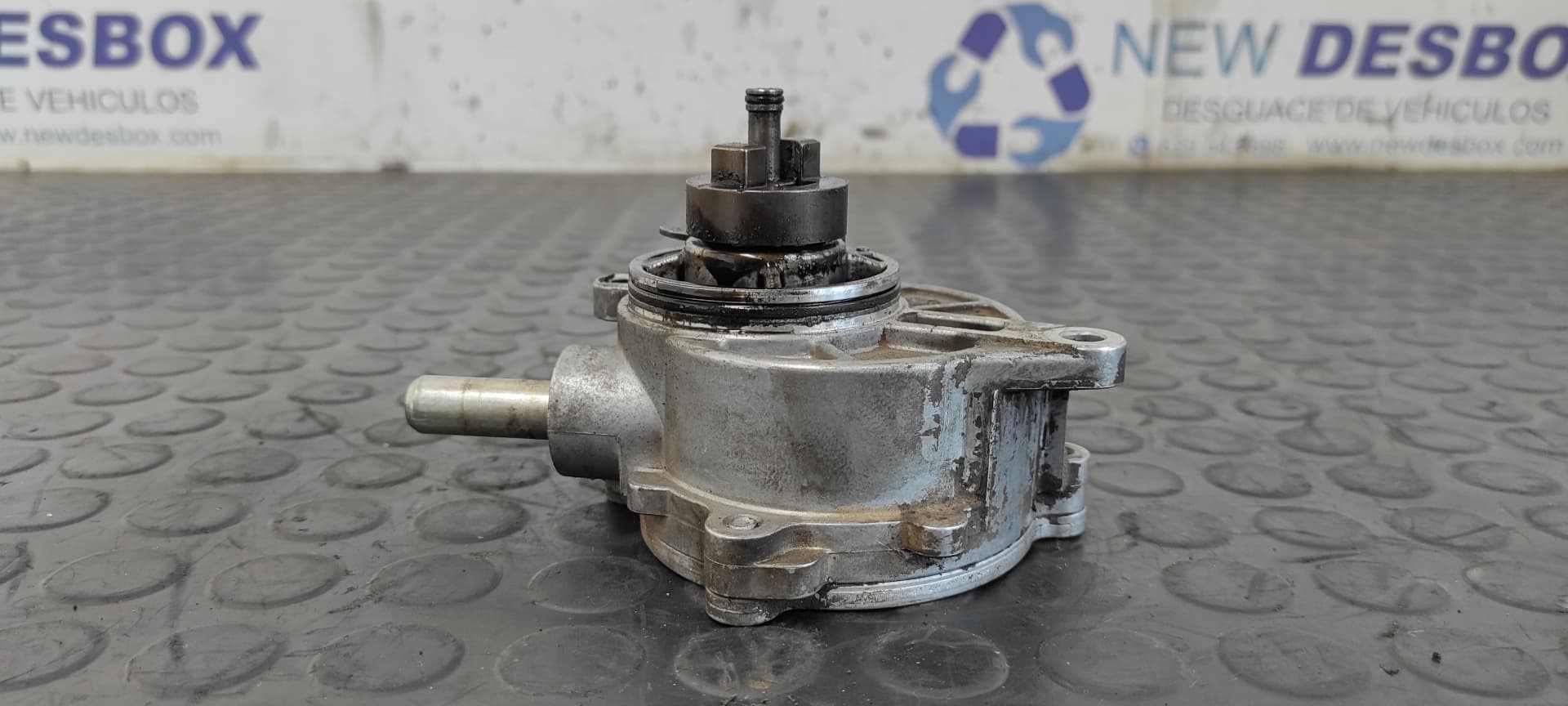 Recambio de DEPRESOR FRENO / BOMBA VACIO para MERCEDES-BENZ VITO MIXTO 06.2003 -> 111  CDI  Compacto  (639.601) 646982 referencia OEM IAM A6462300165   - BLANCO 4
