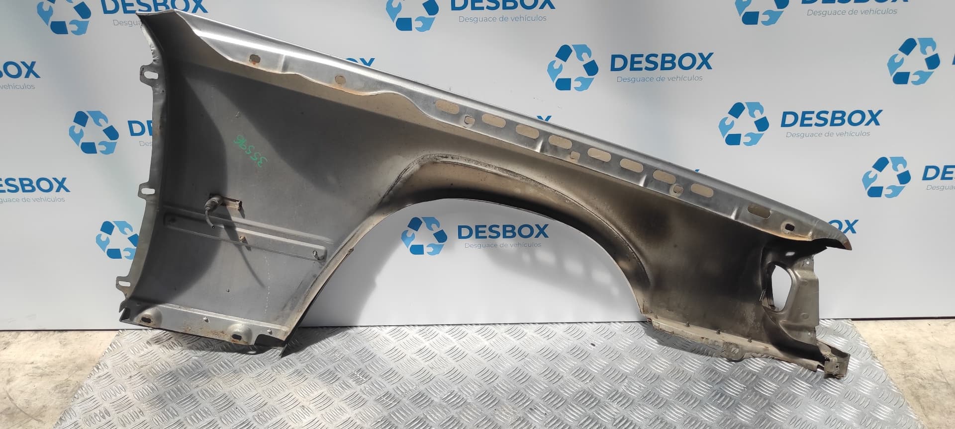 Recambio de ALETA DELANTERA IZQUIERDA para MERCEDES-BENZ CLASE E (W124) BERLINA OM602962 referencia OEM IAM    - GRIS 2