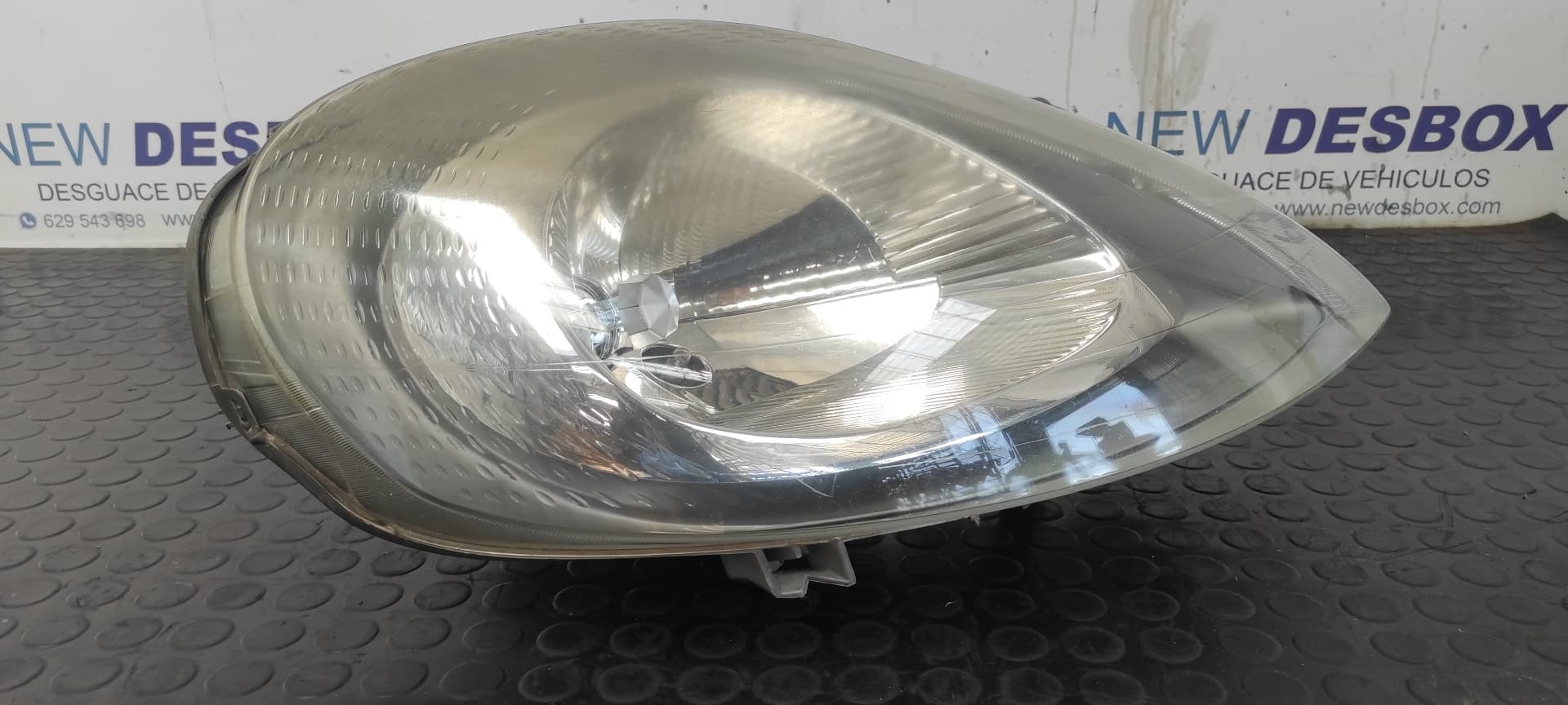 Recambio de FARO DERECHO para NISSAN PRIMASTAR (X83) Caja cerrada batalla corta 2,7t G9U730 referencia OEM IAM VALEO   - BLANCO 5