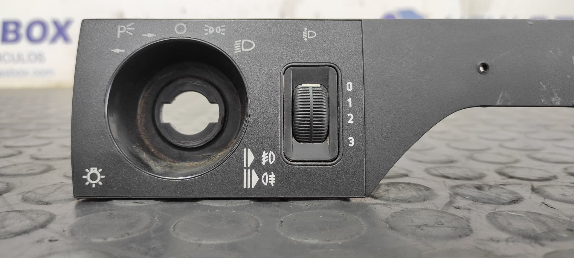 Recambio de MANDO LUCES para MERCEDES-BENZ CLASE E (W124) BERLINA D-Turbo 250 (124.128) OM602962 referencia OEM IAM 1248000673   - GRIS