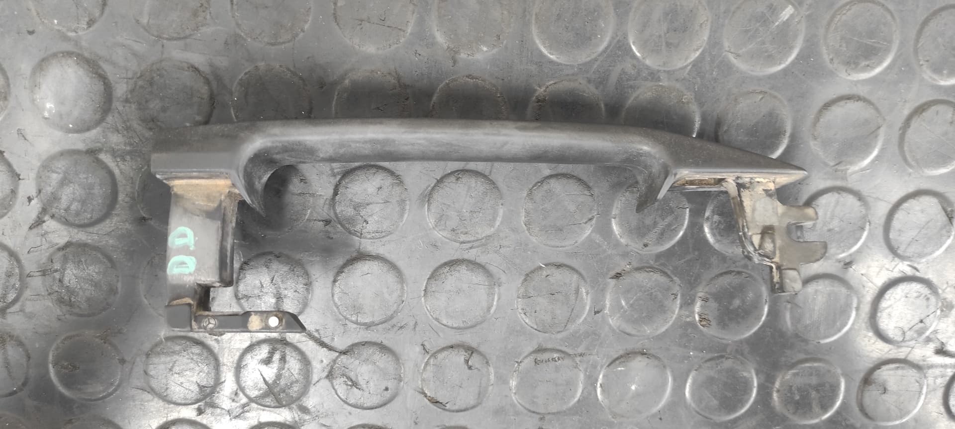 Recambio de MANETA DELANTERA DERECHA para MERCEDES-BENZ CLASE E (W124) BERLINA D-Turbo 250 (124.128) OM602962 referencia OEM IAM    - GRIS 5
