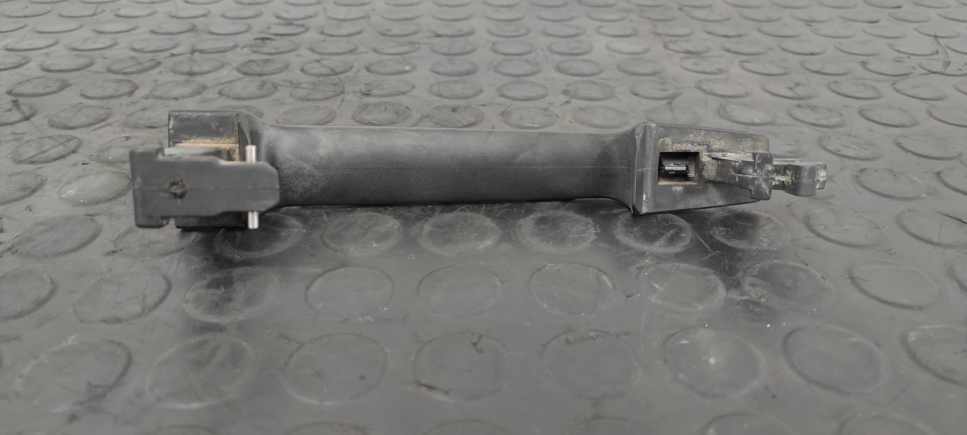 Recambio de MANETA DELANTERA DERECHA para MERCEDES-BENZ CLASE E (W124) BERLINA D-Turbo 250 (124.128) OM602962 referencia OEM IAM    - GRIS 4