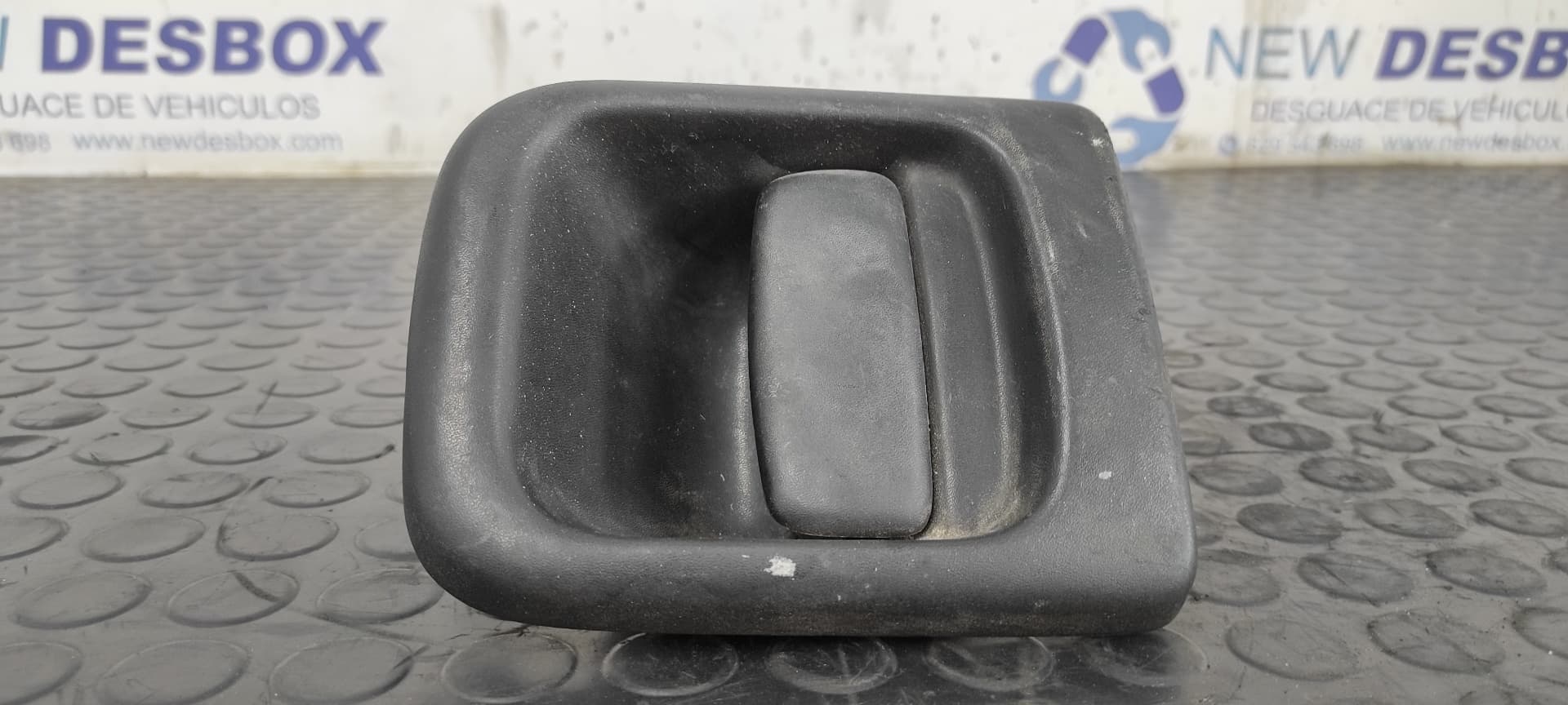 Recambio de MANETA DELANTERA DERECHA para RENAULT MASTER II referencia OEM IAM 7700352489