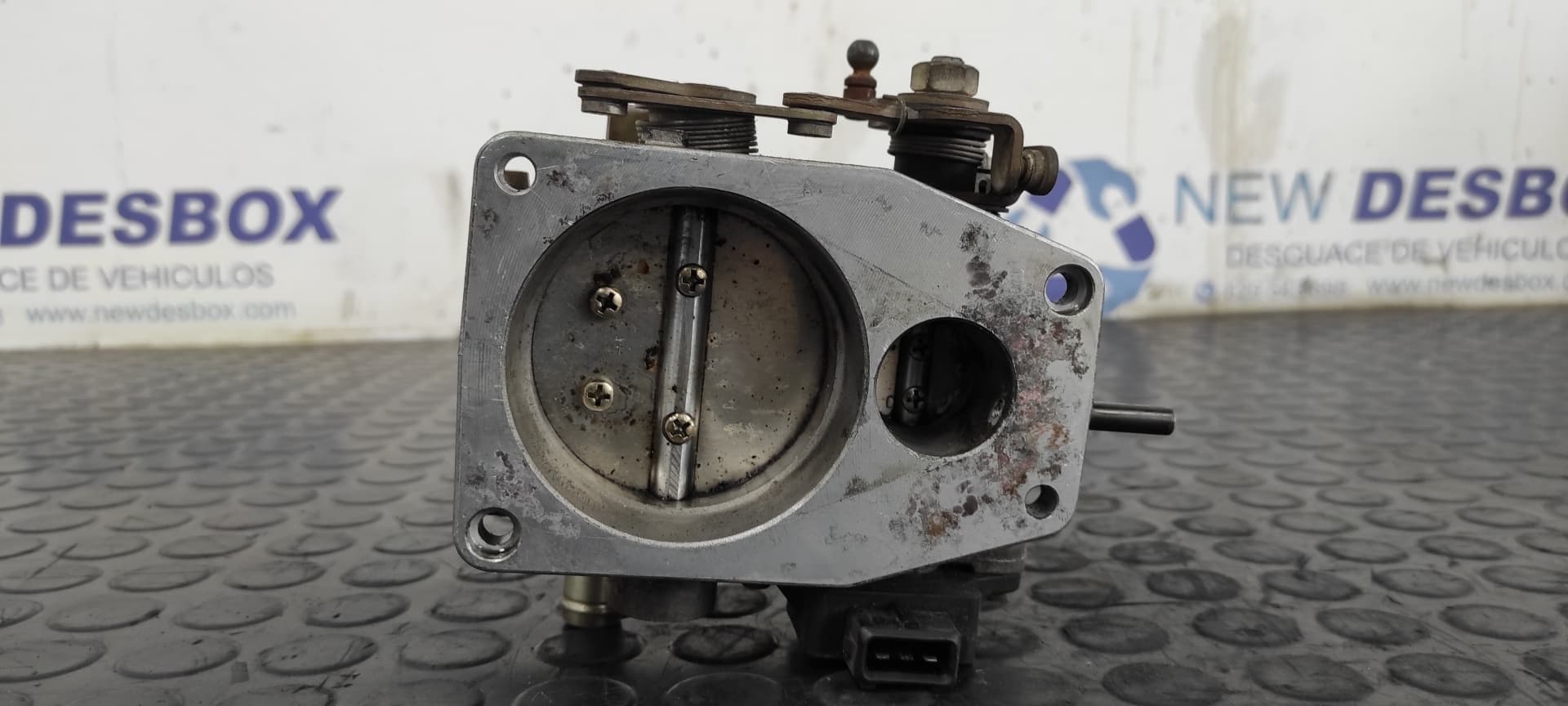 Recambio de CAJA MARIPOSA para OPEL SENATOR B C30SE referencia OEM IAM 90324480 7