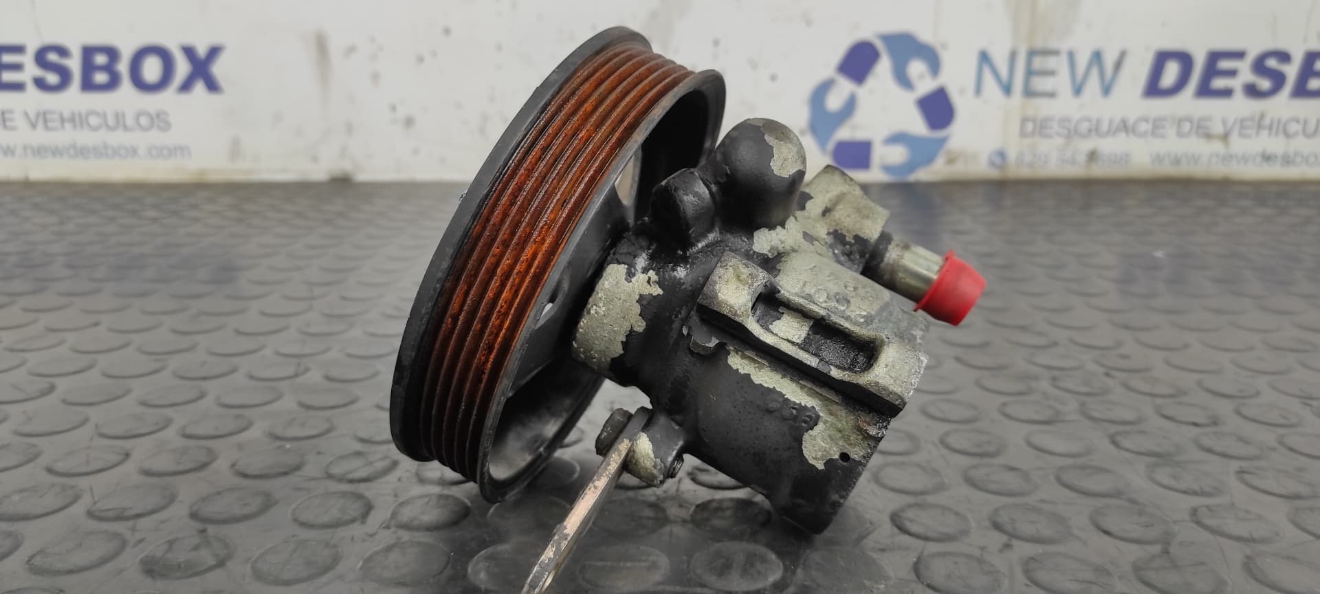 Recambio de BOMBA DIRECCION para OPEL SENATOR B C30SE referencia OEM IAM 90285661 7