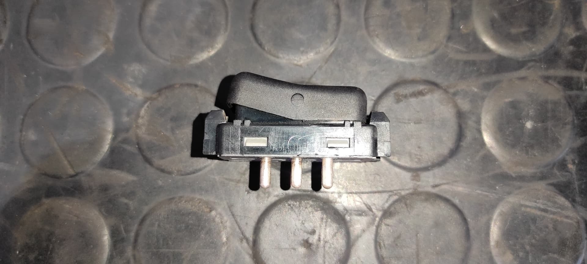 Recambio de INTERRUPTOR para MERCEDES-BENZ CLASE E (W124) BERLINA D-Turbo 250 (124.128) OM602962 referencia OEM IAM 1248209810   - GRIS 2