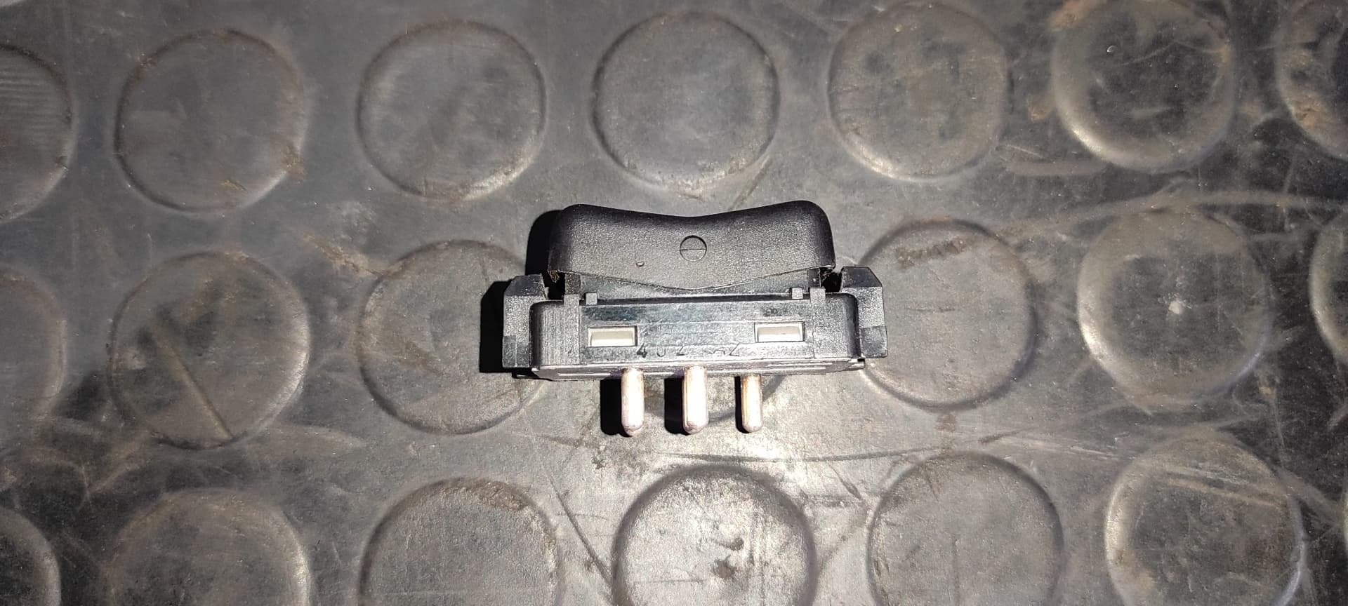 Recambio de INTERRUPTOR para MERCEDES-BENZ CLASE E (W124) BERLINA D-Turbo 250 (124.128) OM602962 referencia OEM IAM 1298207410   - GRIS 4