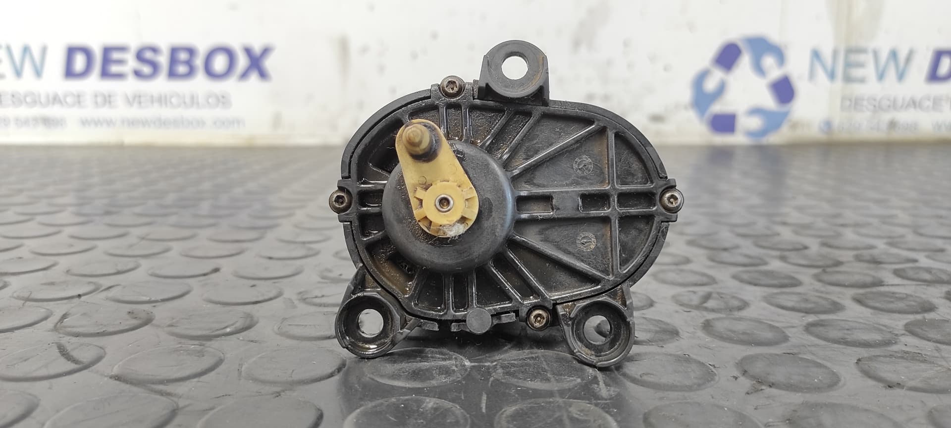Recambio de COLECTOR ADMISION para BMW X3 (F25) sDrive 18d N47D20C referencia OEM IAM 8506410   - GRIS
