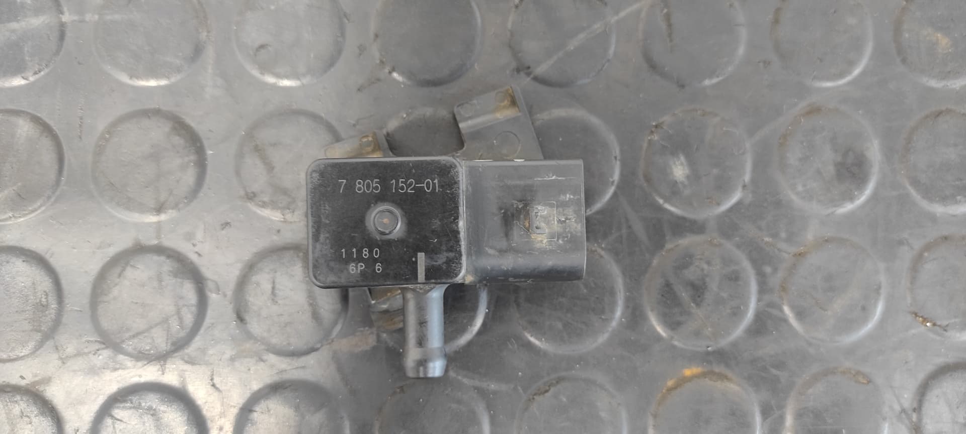 Recambio de SENSOR PRESION para BMW X3 (F25) sDrive 18d N47D20C referencia OEM IAM 780515201   - GRIS