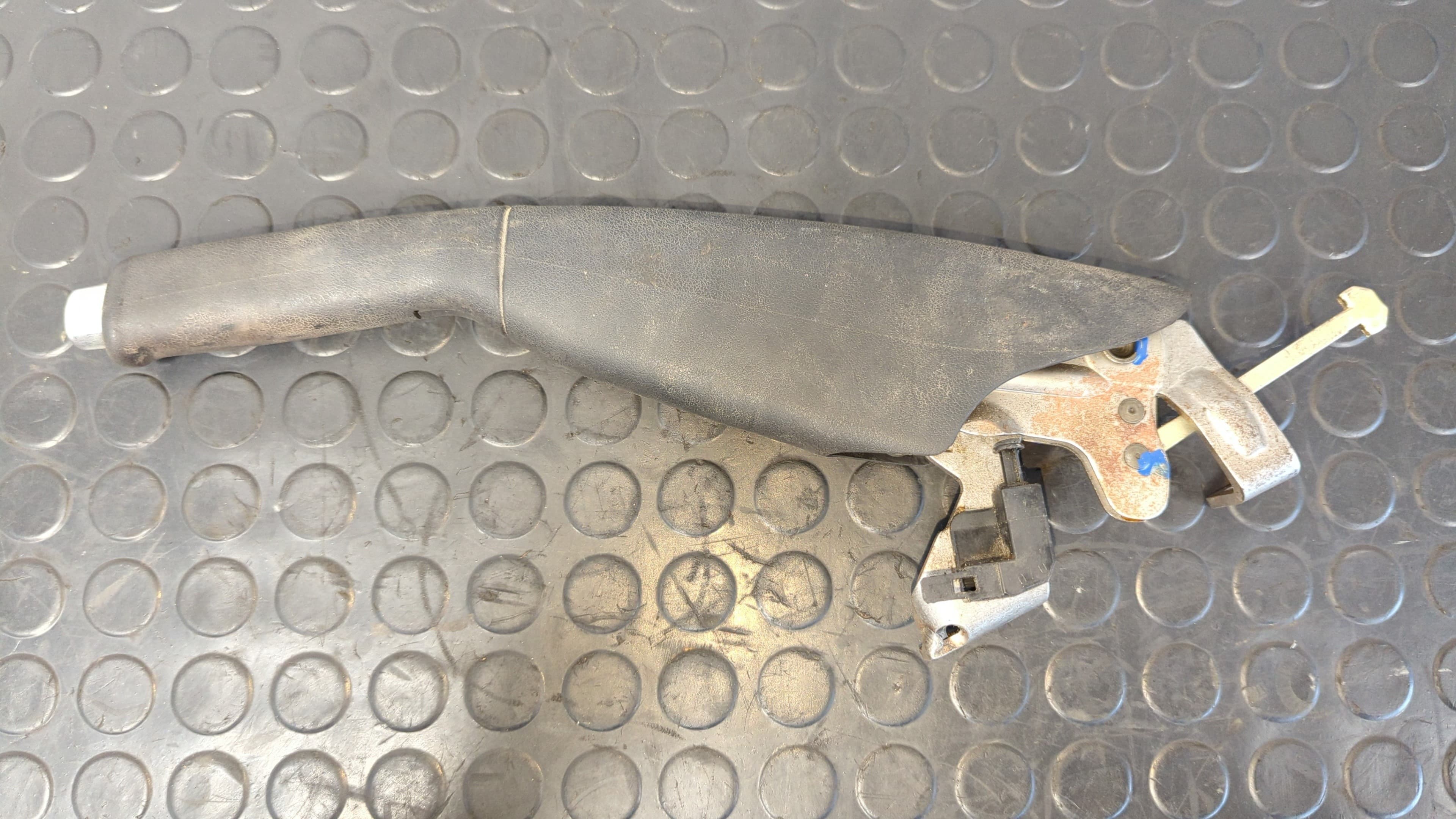Recambio de PALANCA FRENO para SEAT AROSA (6H1) referencia OEM IAM 1H0947561A