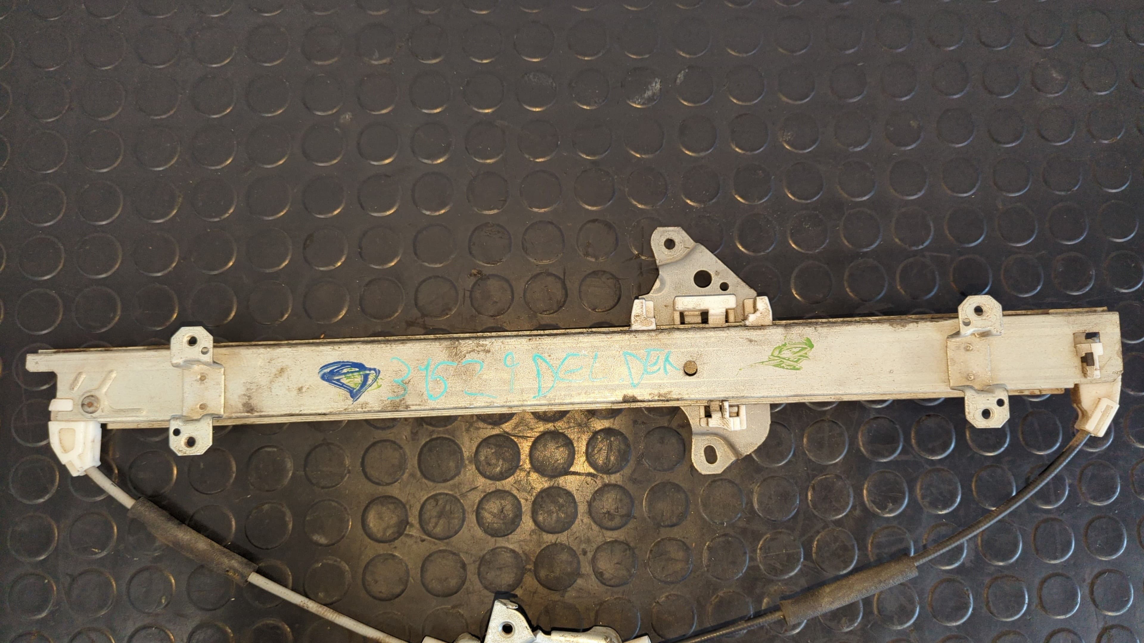 Recambio de ELEVALUNAS DELANTERO DERECHO para NISSAN X-TRAIL (T30) Comfort YD22ETI referencia OEM IAM    - GRIS 7