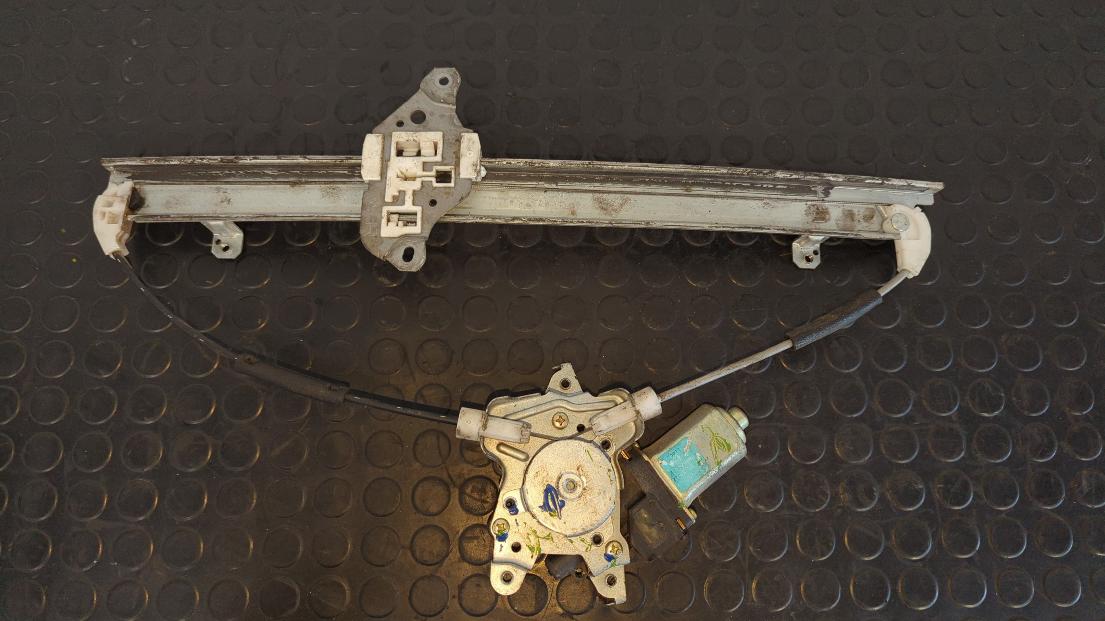 Recambio de ELEVALUNAS DELANTERO DERECHO para NISSAN X-TRAIL (T30) Comfort YD22ETI referencia OEM IAM    - GRIS 3