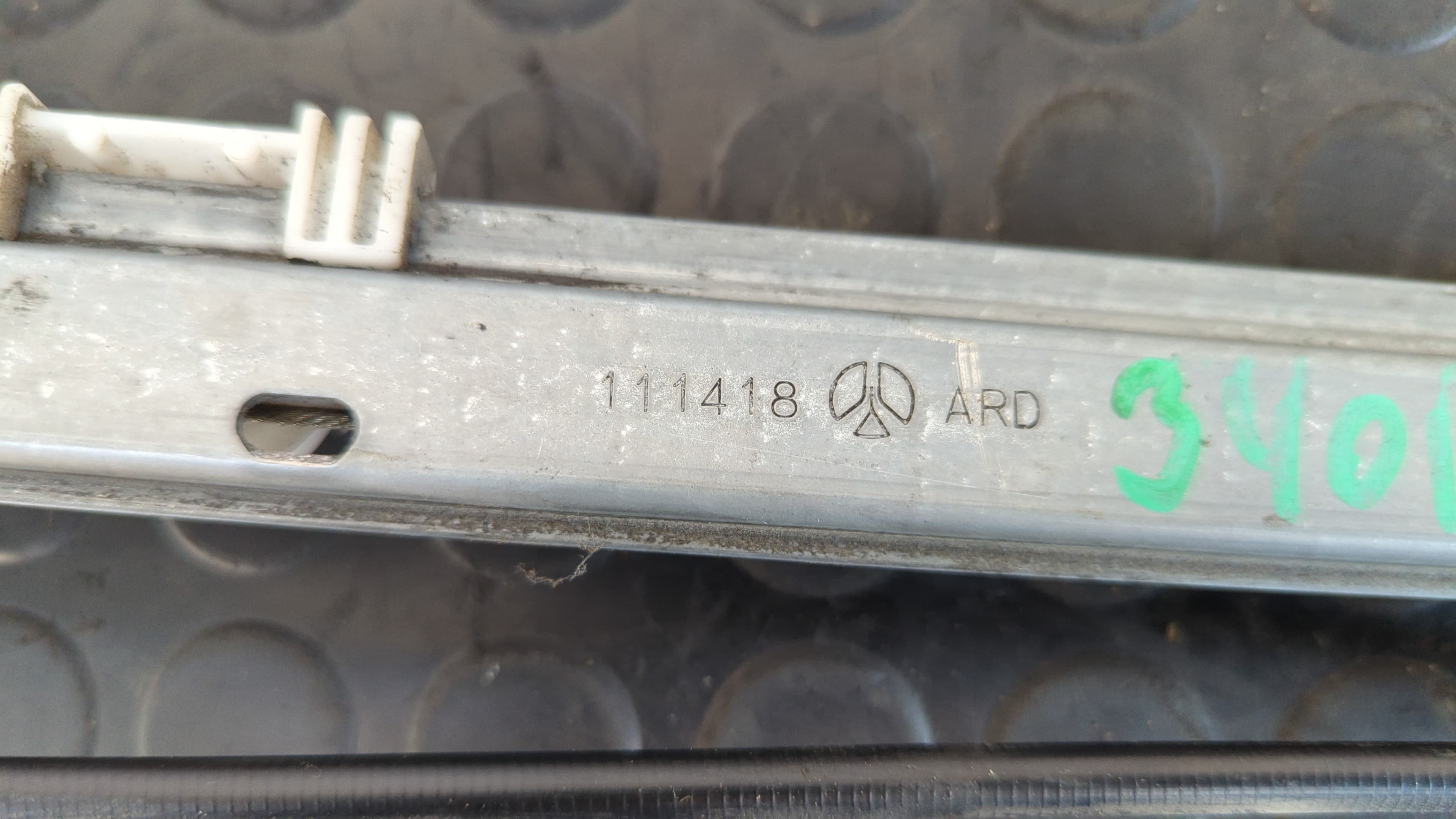 Recambio de ELEVALUNAS CORREDERA DERECHA  para PEUGEOT 806 2.1 Turbodiesel CAT P8CXUD11BTE referencia OEM IAM 111418   - VERDE 5