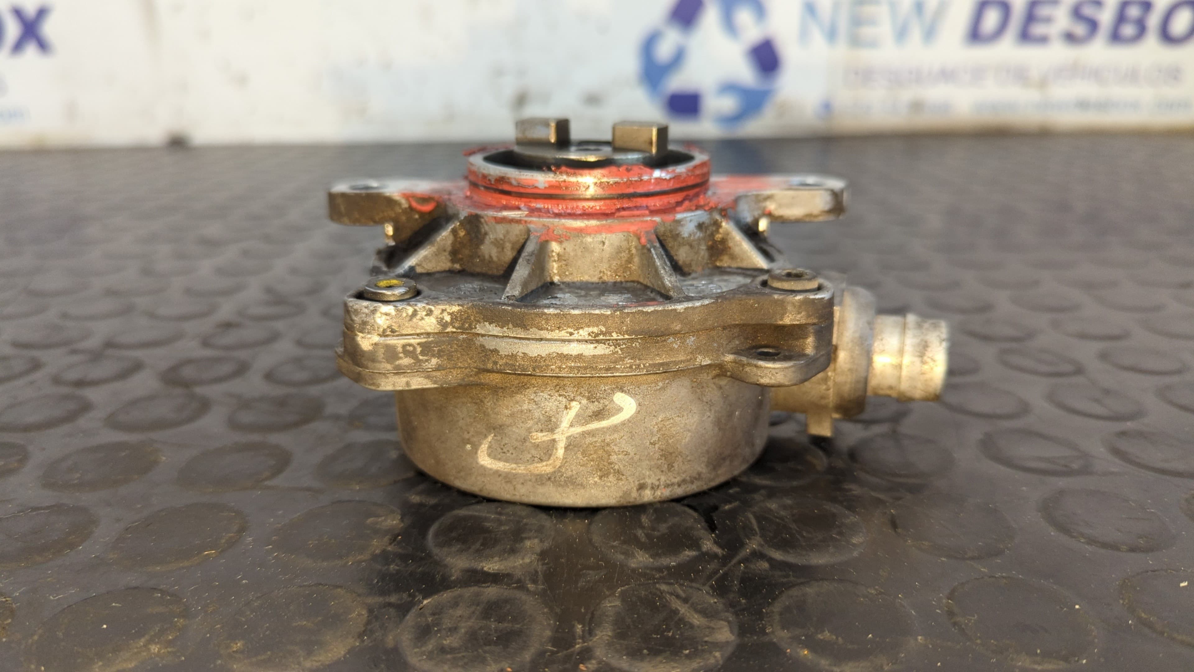 Recambio de DEPRESOR FRENO / BOMBA VACIO para RENAULT MASTER II PH. 2 DOKA/PR. FGST Caja abierta Batalla 3578 mm G9UA7 referencia OEM IAM 8200478188A   - BLANCO 5