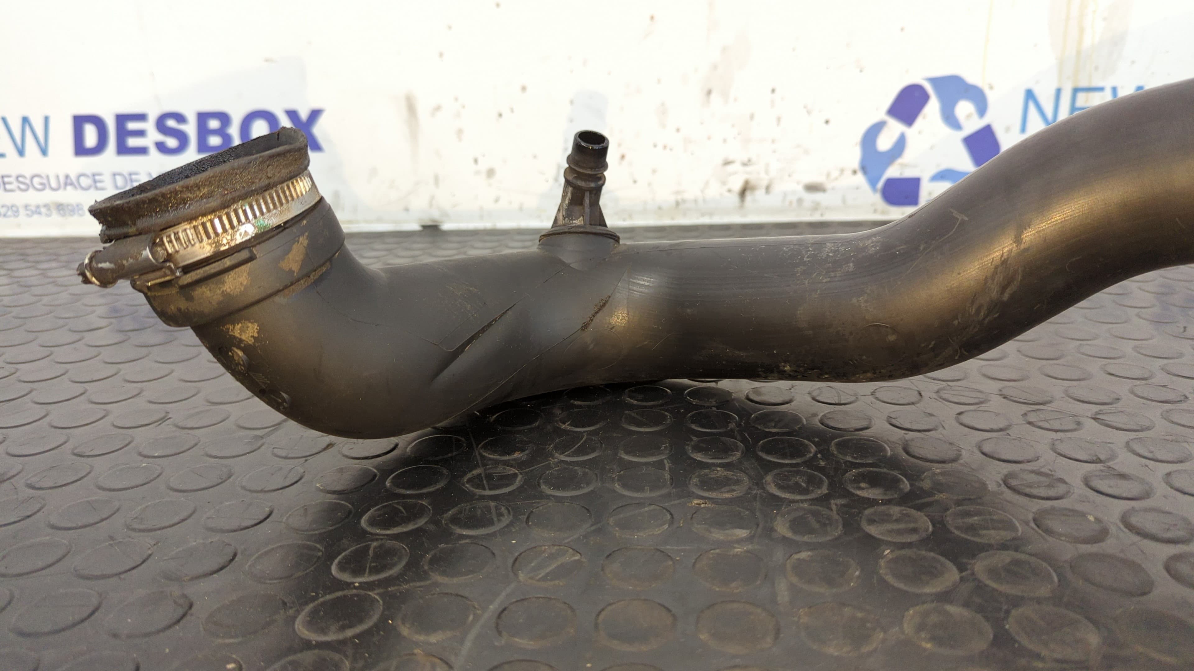 Recambio de TUBO para RENAULT MASTER II PH. 2 DOKA/PR. FGST Caja abierta Batalla 3578 mm G9UA7 referencia OEM IAM 8200261965   - BLANCO 3