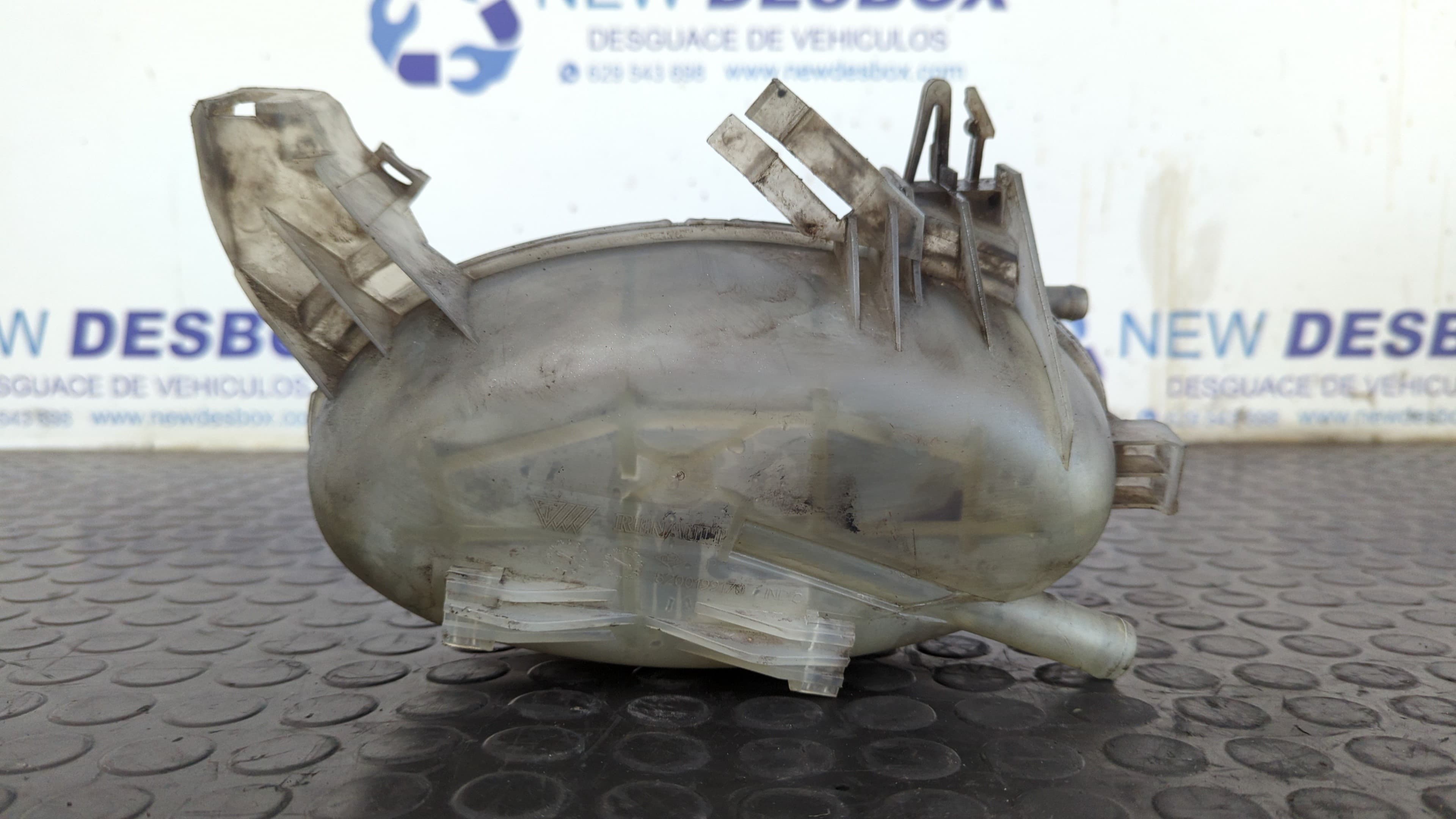 Recambio de DEPOSITO EXPANSION para RENAULT MASTER II PH. 2 DOKA/PR. FGST Caja abierta Batalla 3578 mm G9UA7 referencia OEM IAM 8200199170   - BLANCO 3