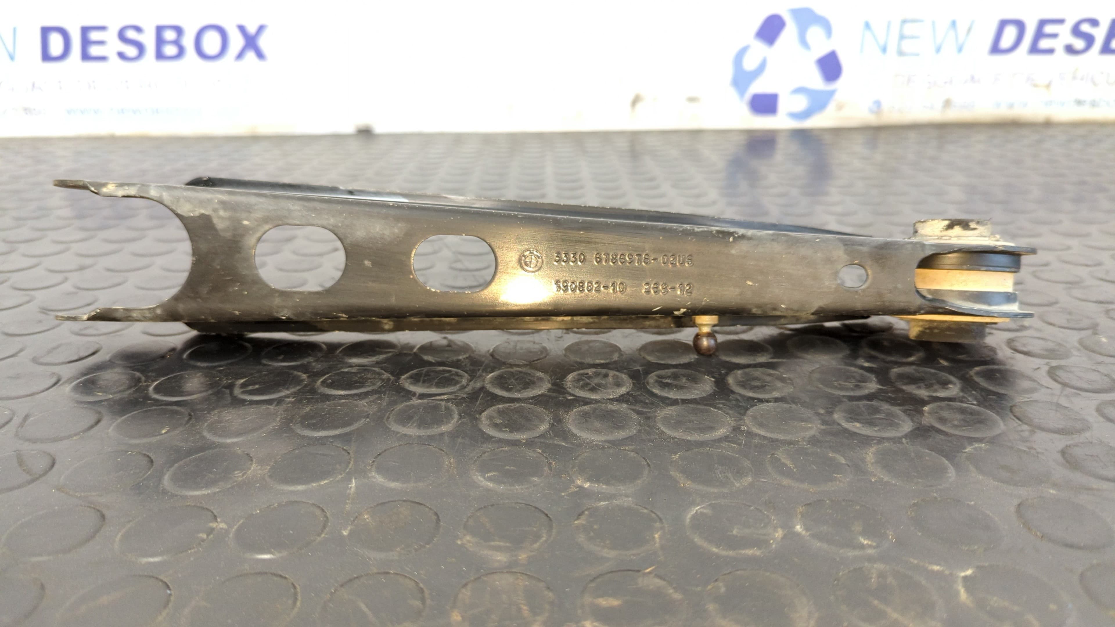 Recambio de BRAZO DERECHO INFERIOR TRASERO  para BMW X3 (F25) sDrive 18d N47D20C referencia OEM IAM 3330678697802   - GRIS
