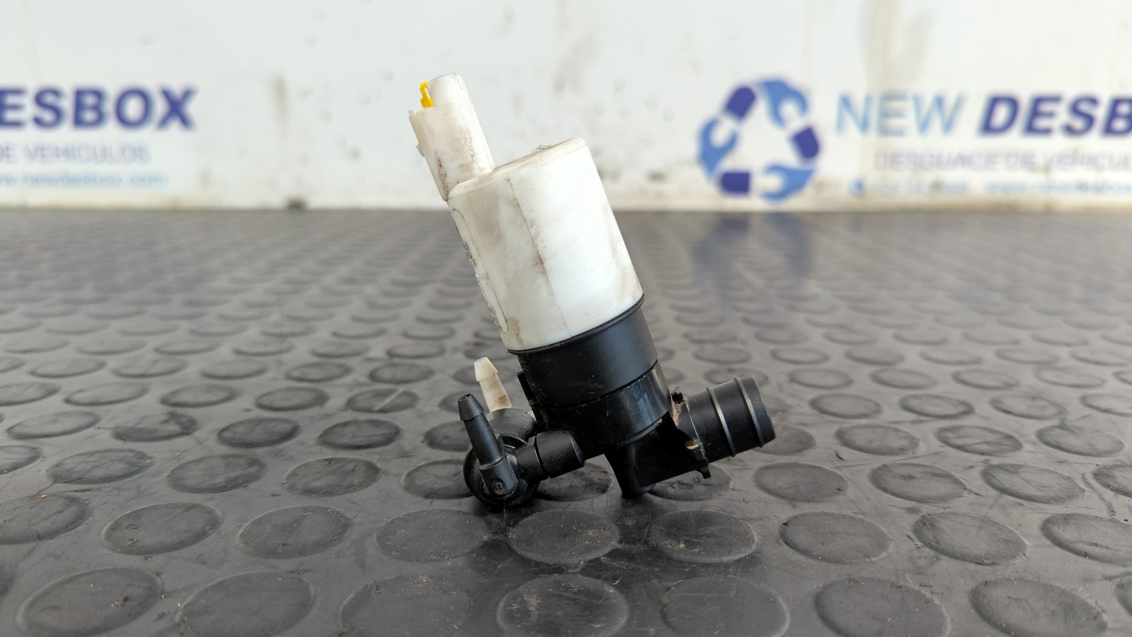 Recambio de BOMBA LIMPIA para PEUGEOT EXPERT KASTEN Furg. RHRDW10BTED4 referencia OEM IAM 9641553880   - AZUL 2