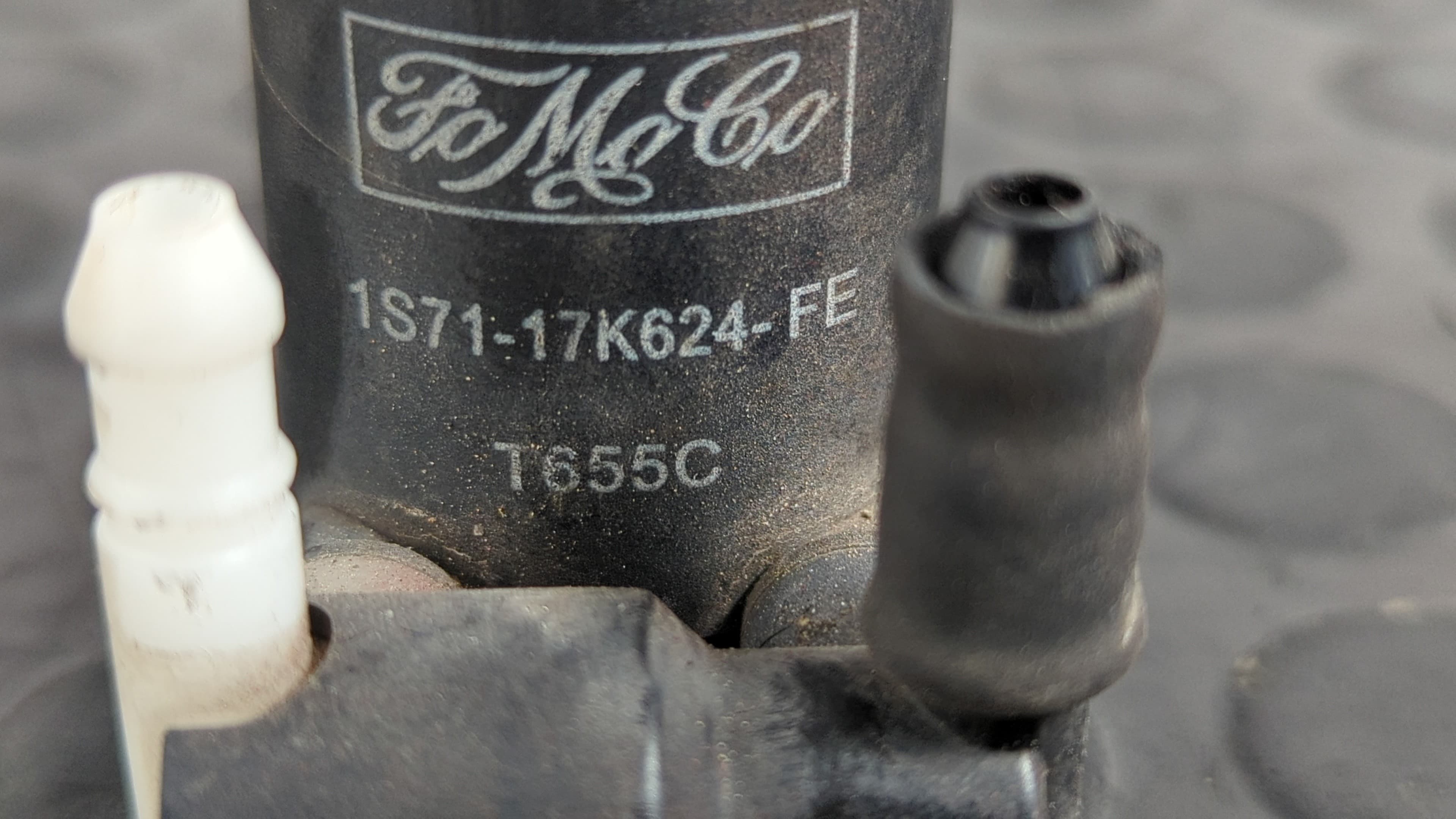 Recambio de BOMBA LIMPIA para FORD S-MAX (CA1) Titanium (03.2010->) QXWB referencia OEM IAM 1S7117K624FE   - GRANATE 3