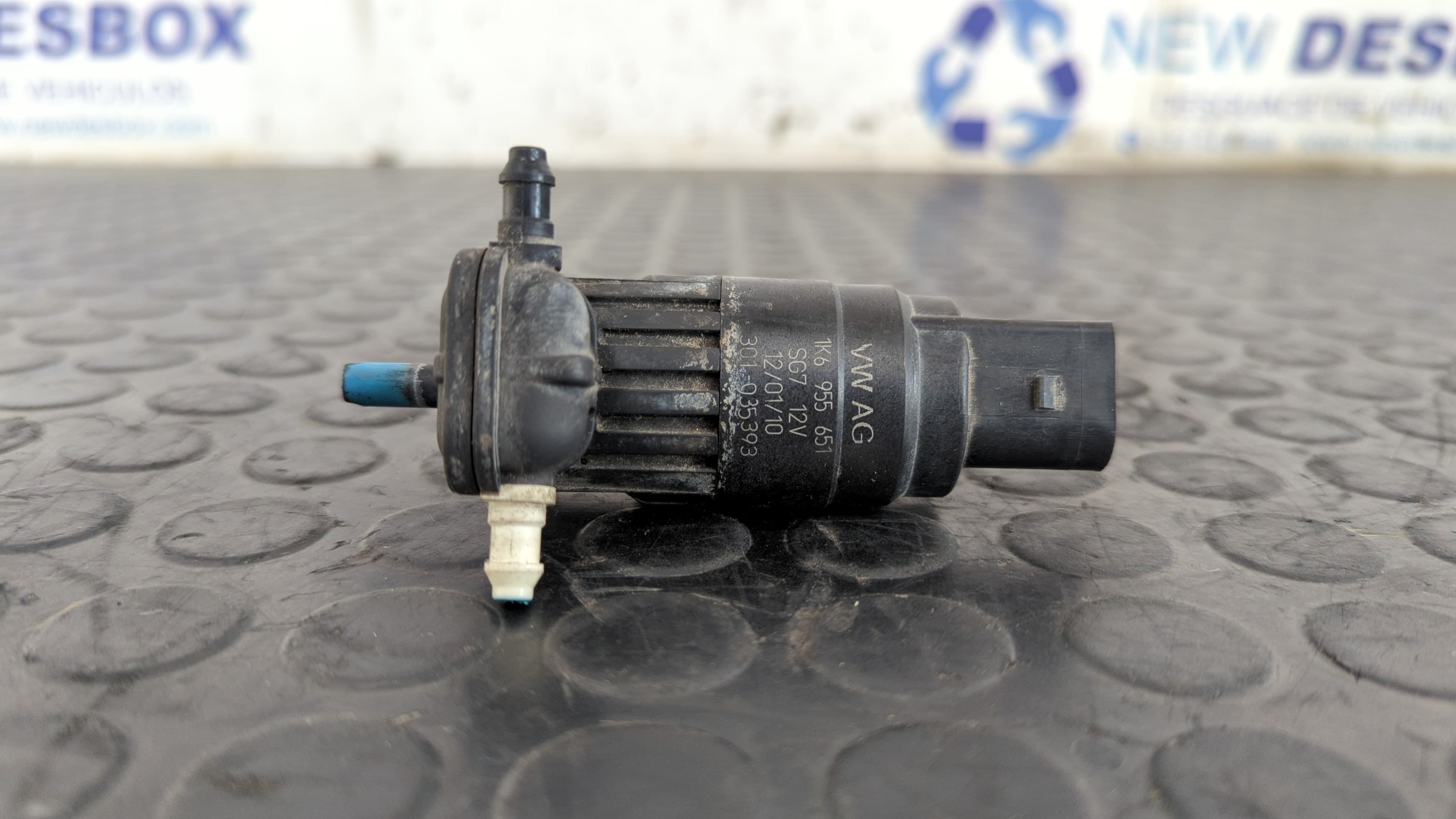 Recambio de BOMBA LIMPIA para AUDI A3 SPORTBACK (8P) 1.6 TDI Ambition CAYC referencia OEM IAM 1K6955651   - NEGRO