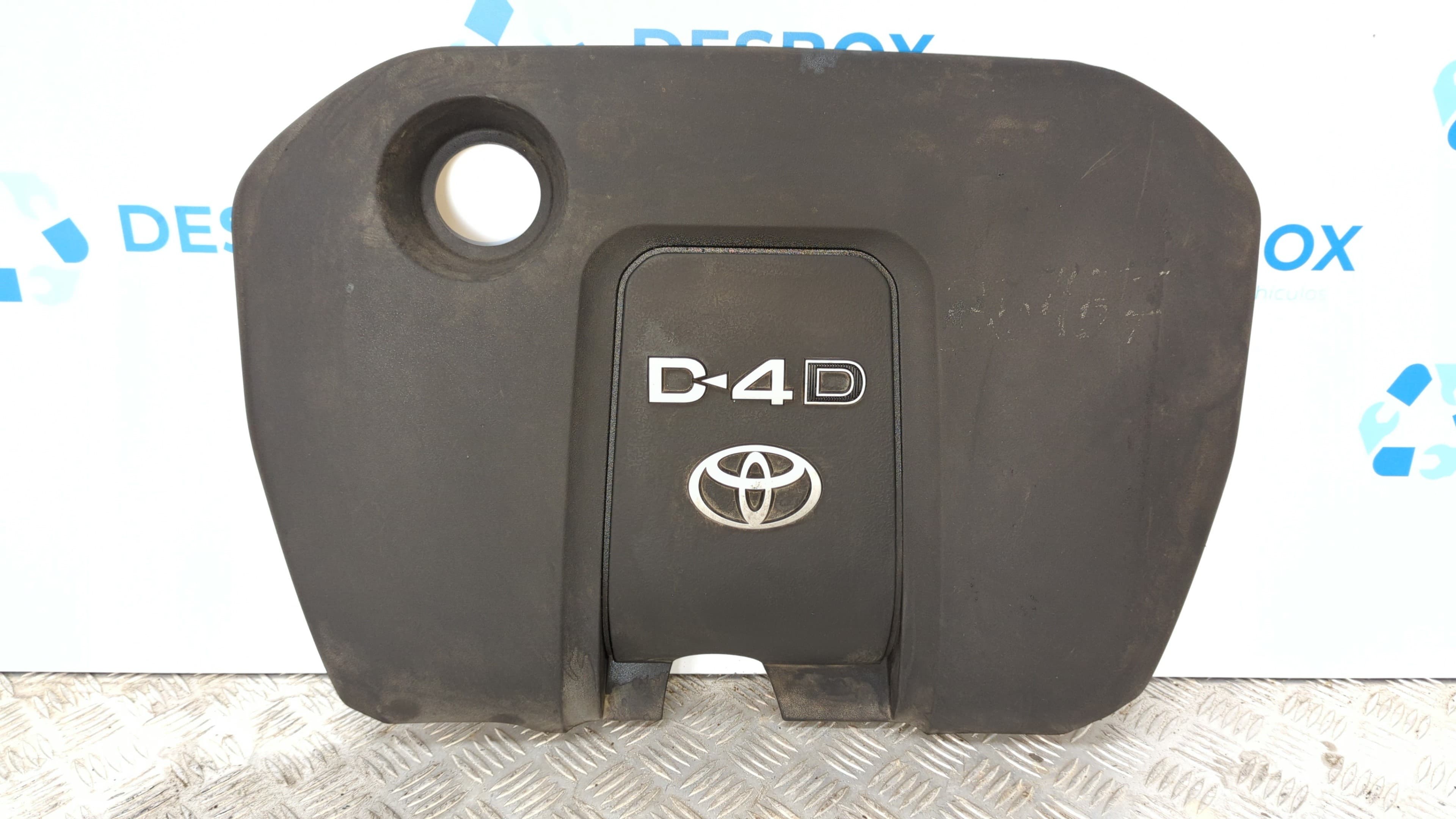 Recambio de TAPA MOTOR para TOYOTA AURIS Luna+ 1NDTV referencia OEM IAM    - BLANCO