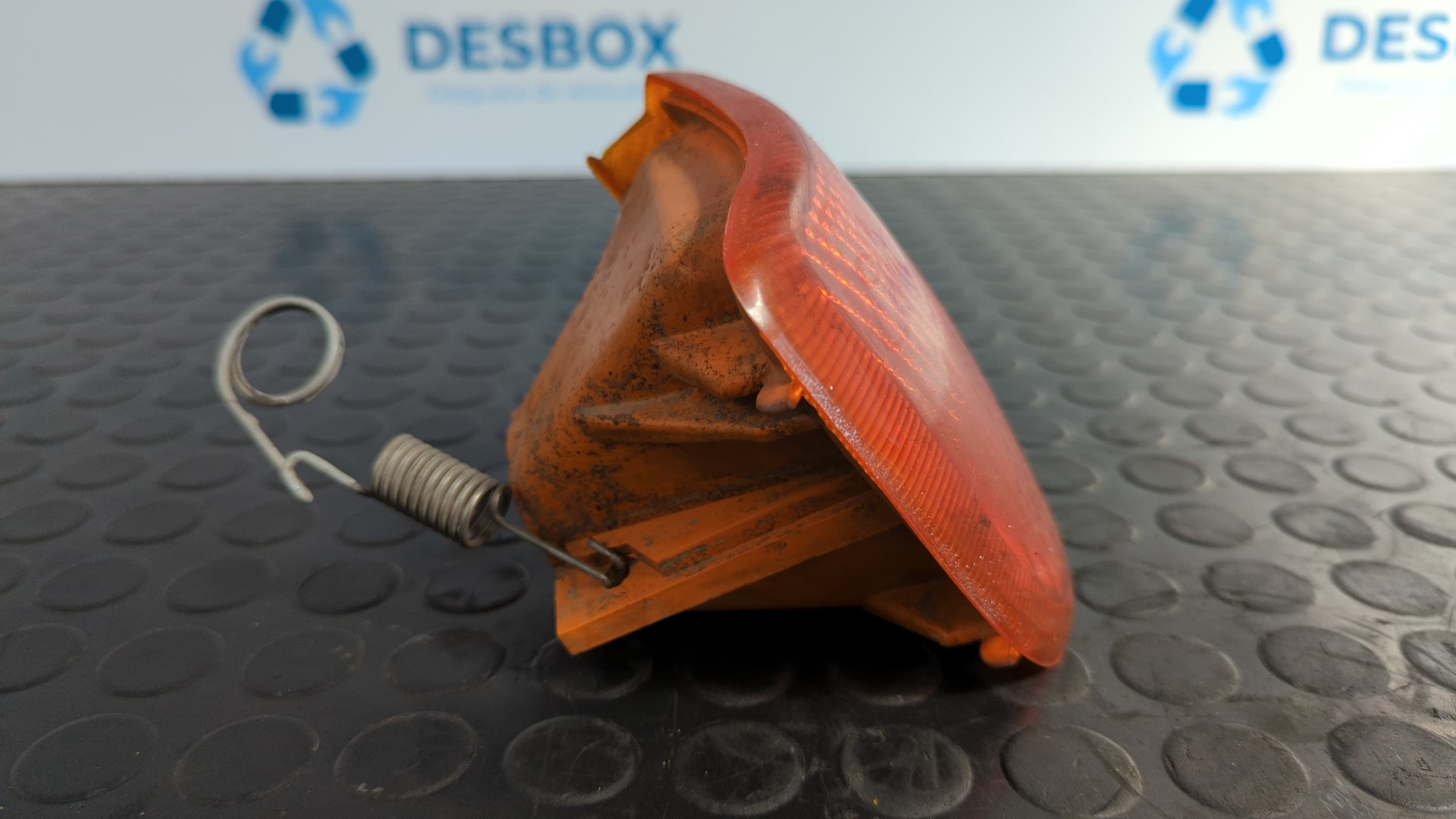 Recambio de PILOTO DELANTERO DERECHO para FORD FIESTA BERL./EXPRESS Festival / CL TKB referencia OEM IAM 84FG13368AA   - BLANCO 5