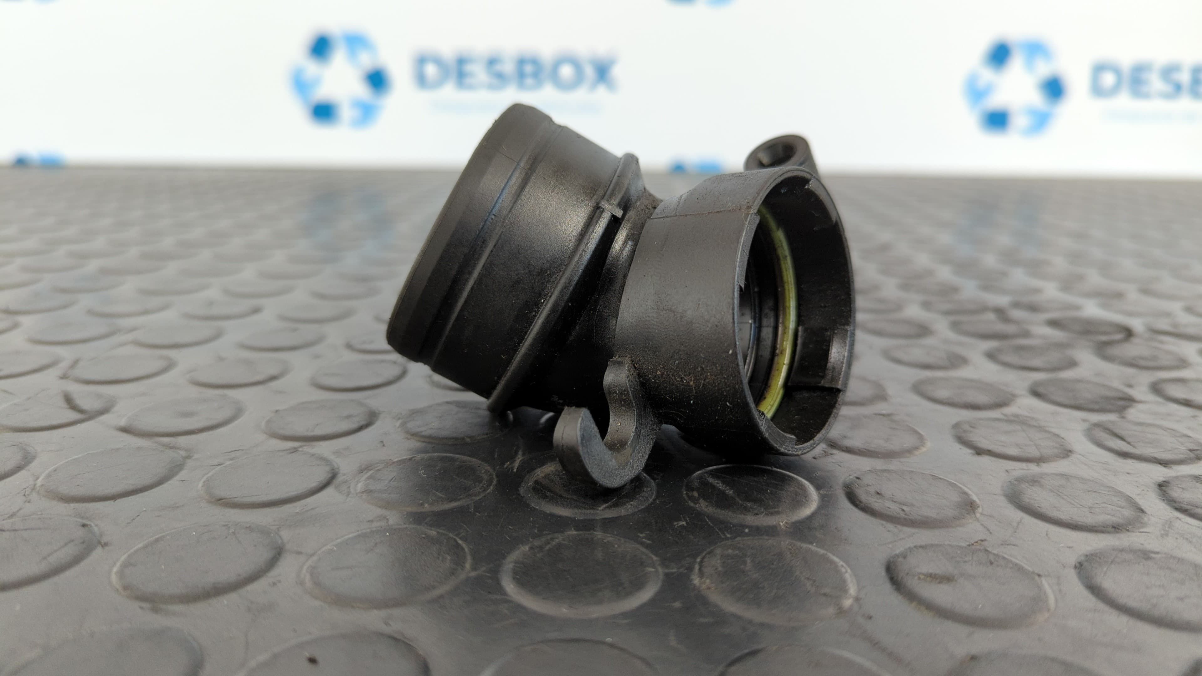 Recambio de TUBO para AUDI A3 SPORTBACK (8P) 1.6 TDI Ambition CAYC referencia OEM IAM 3C0129635   - NEGRO